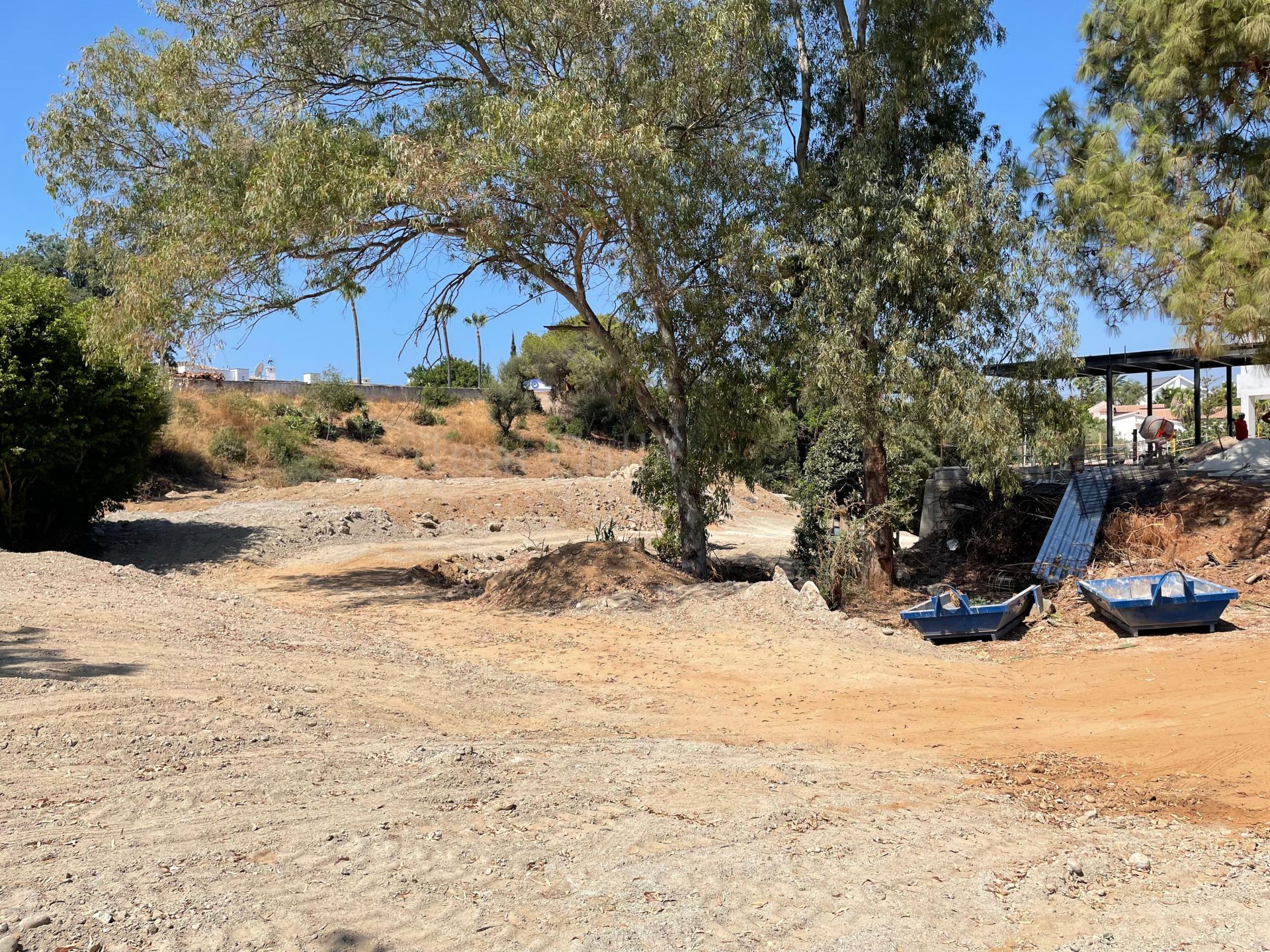 Plot in El Rosario, Marbella