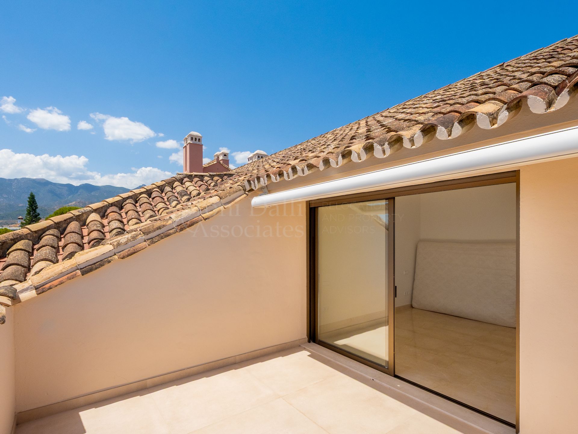 Duplex Penthouse in Vista Golf, Marbella