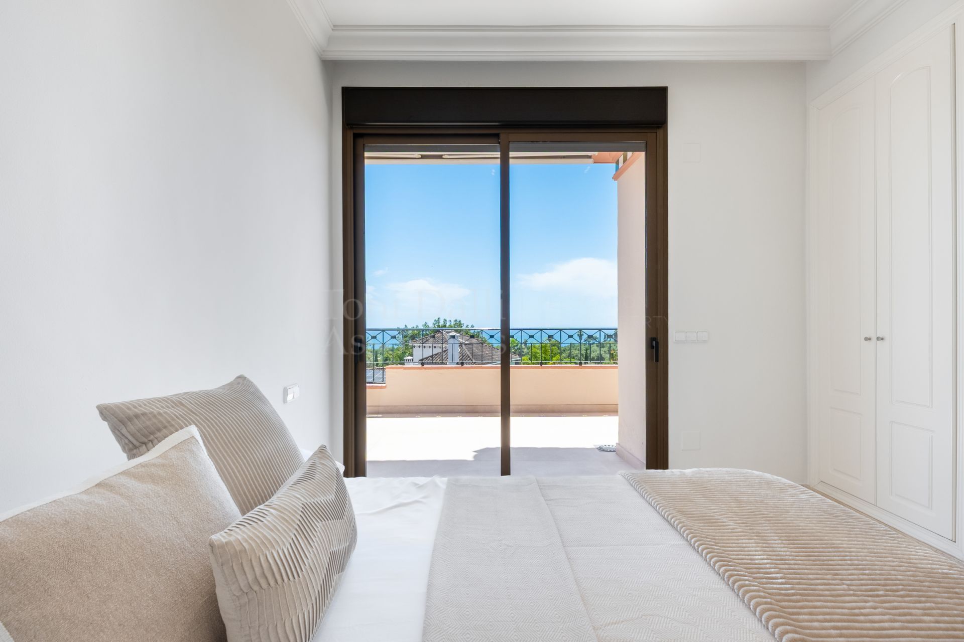 Duplex Penthouse in Vista Golf, Marbella