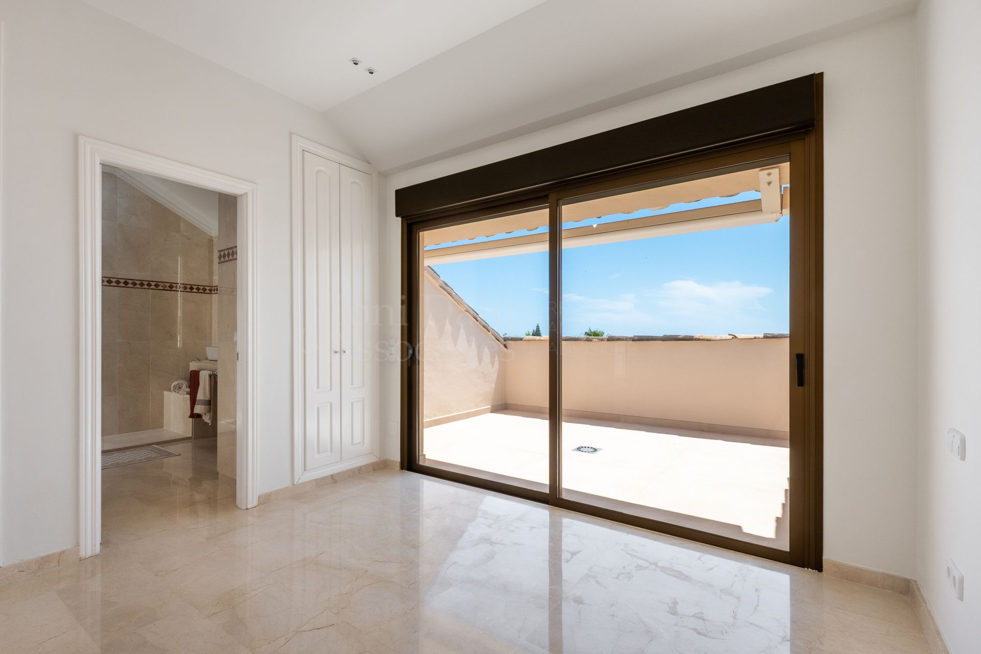 Duplex Penthouse in Vista Golf, Marbella
