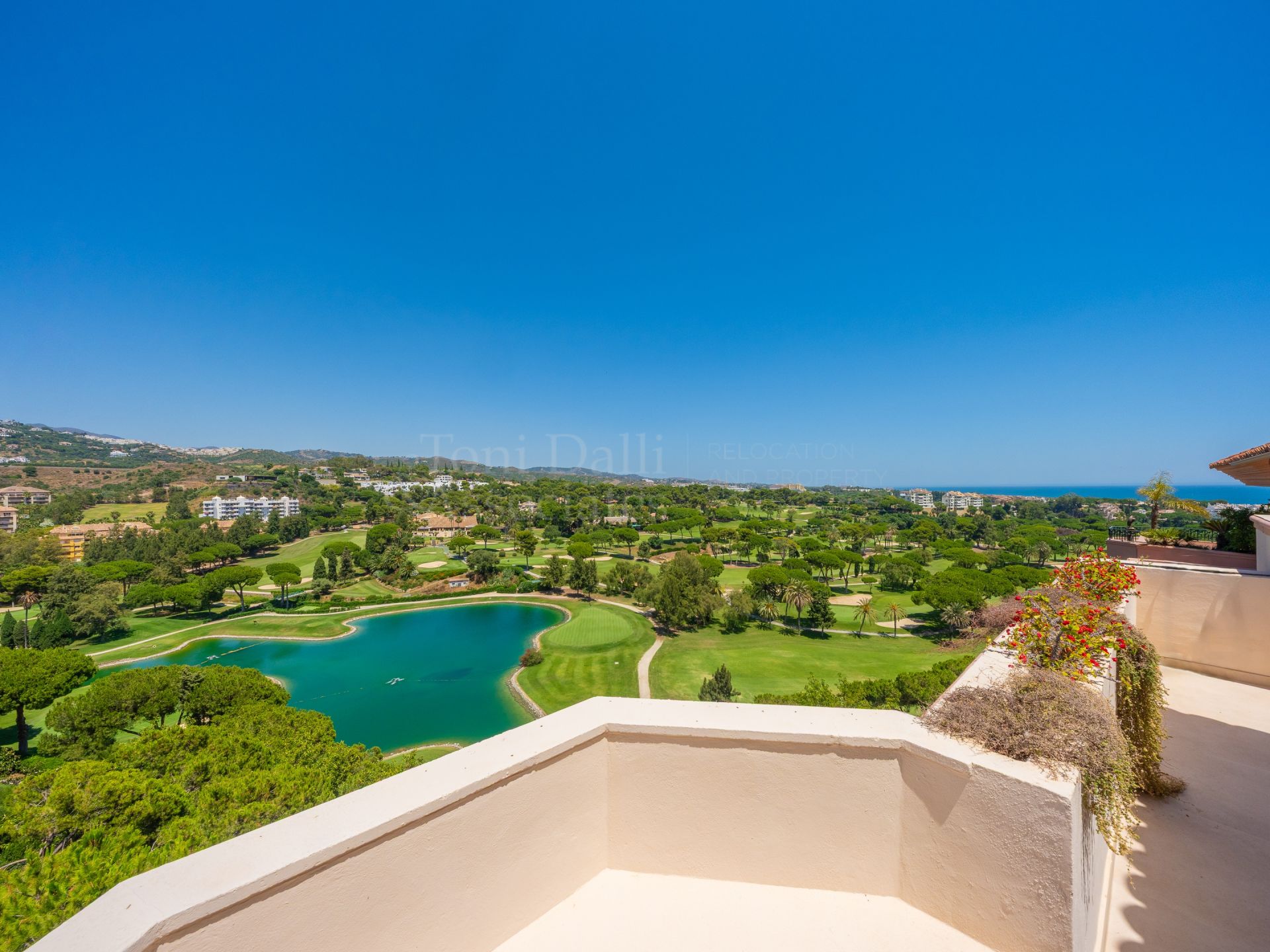 Duplex Penthouse in Vista Golf, Marbella