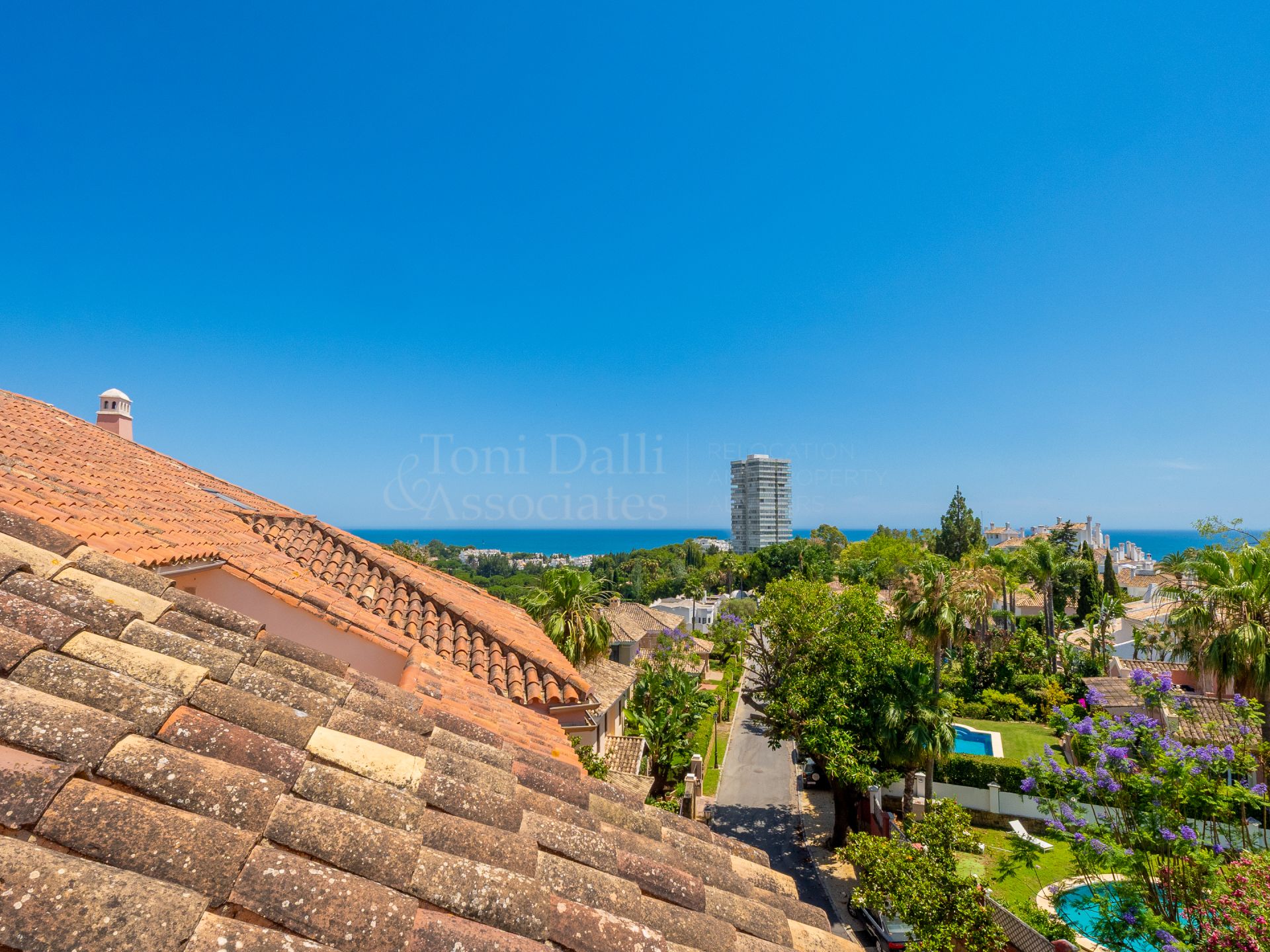 Duplex Penthouse in Vista Golf, Marbella