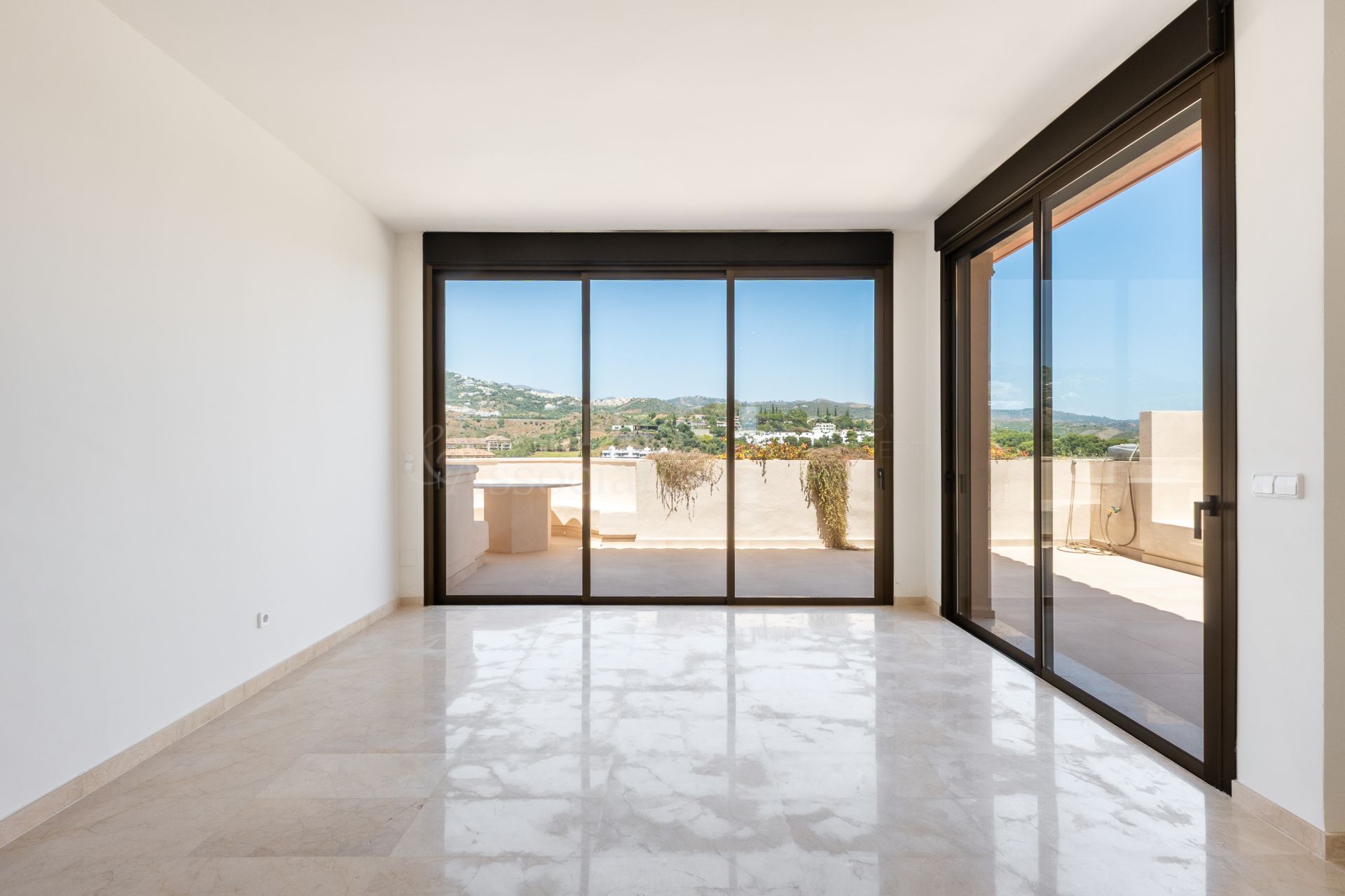 Duplex Penthouse in Vista Golf, Marbella