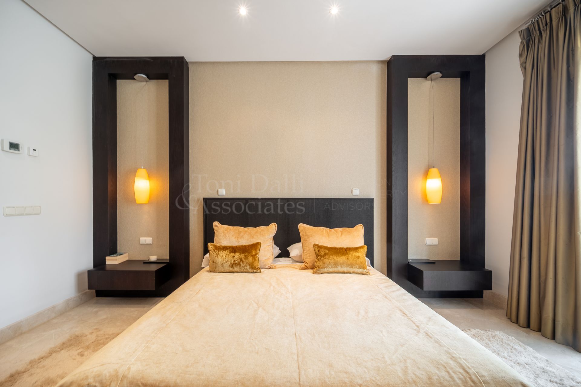 Apartment in Terrazas de Puente Romano, Marbella