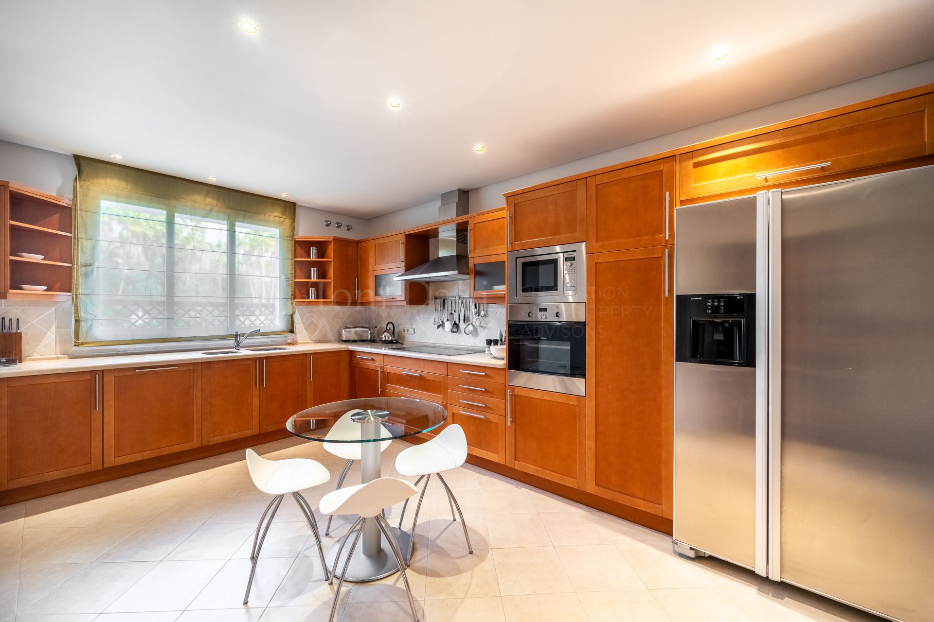 Apartment in Terrazas de Puente Romano, Marbella