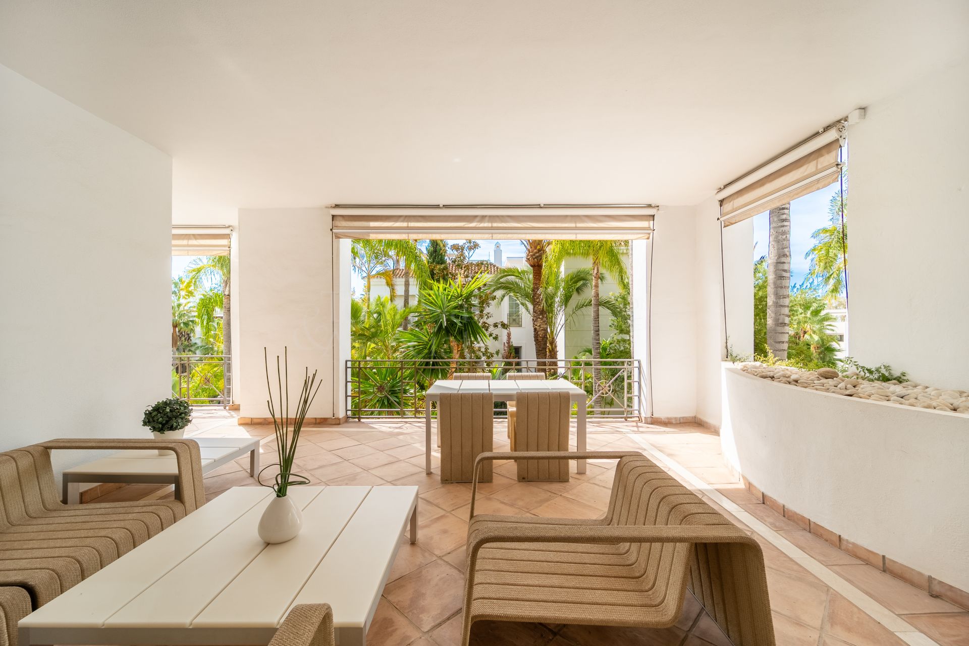 Apartment in Terrazas de Puente Romano, Marbella