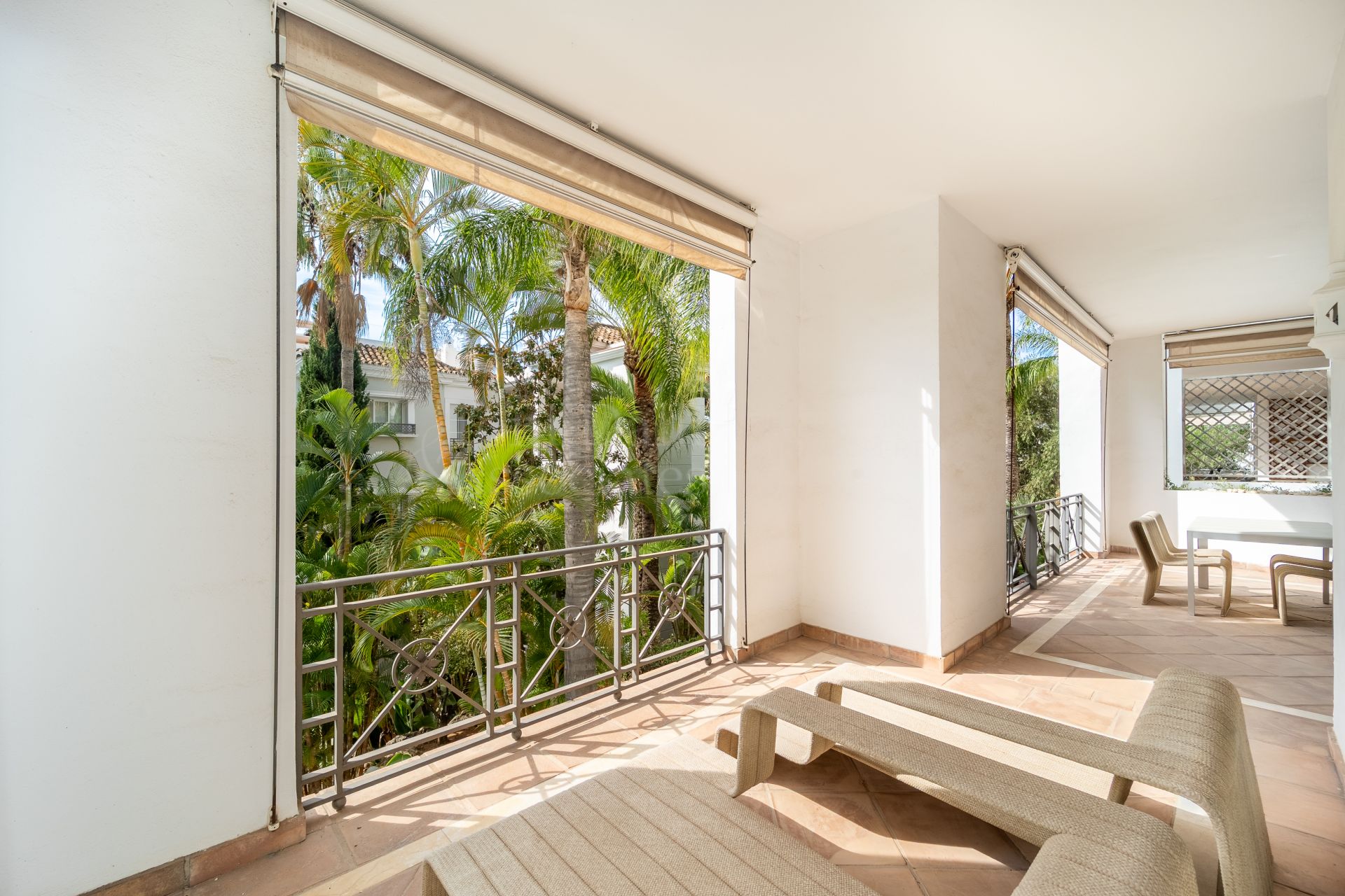 Apartment in Terrazas de Puente Romano, Marbella