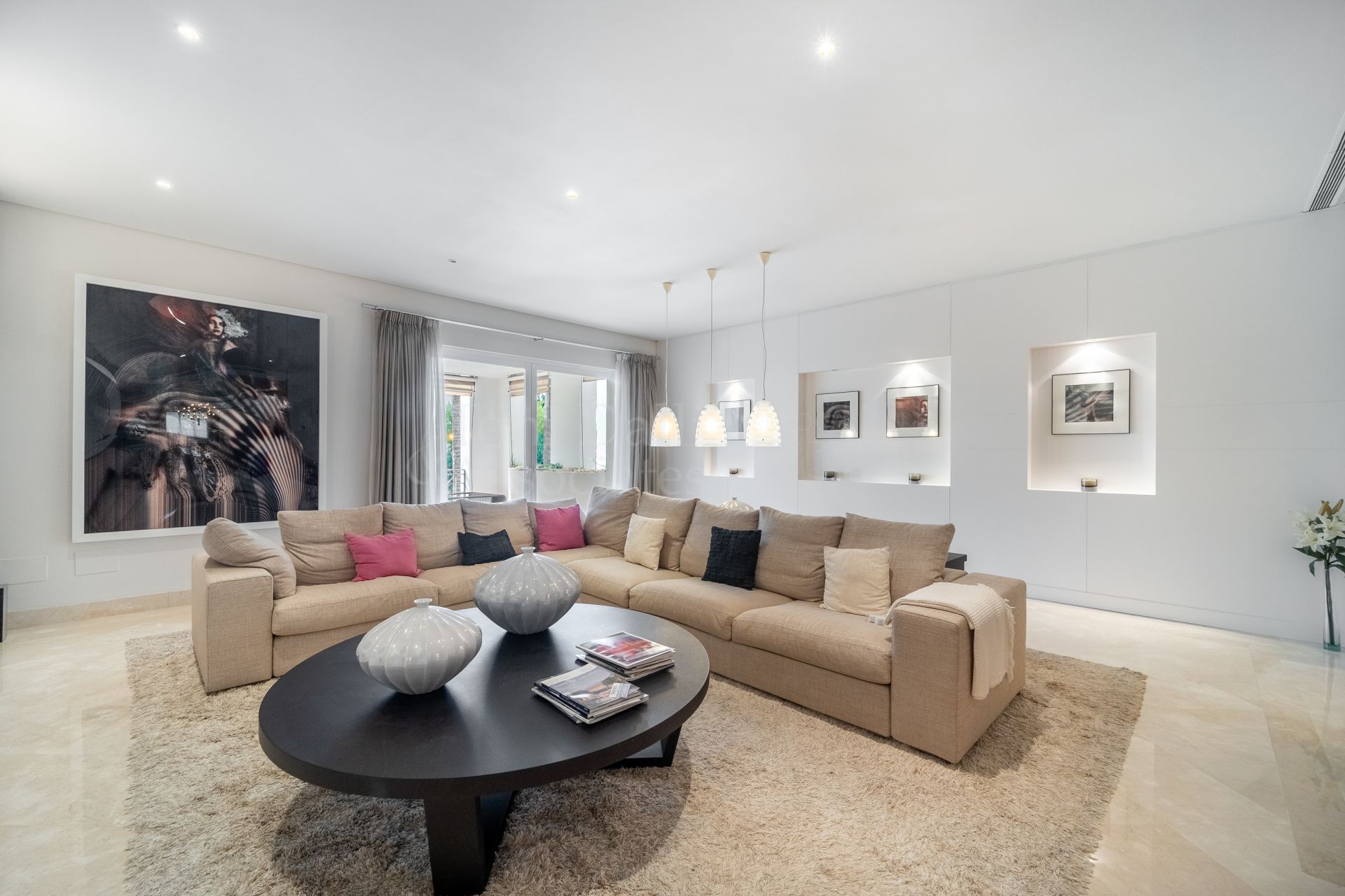 Apartment in Terrazas de Puente Romano, Marbella