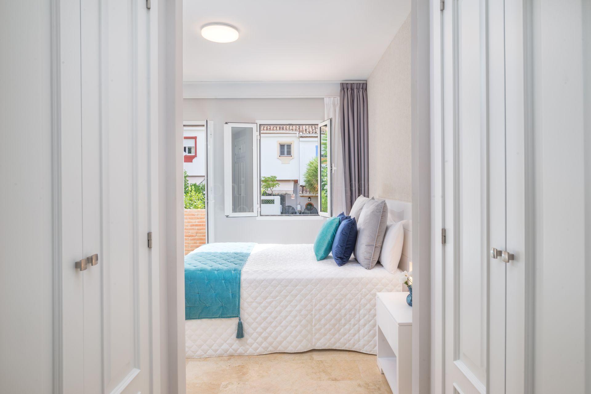Town House in Xarblanca, Marbella