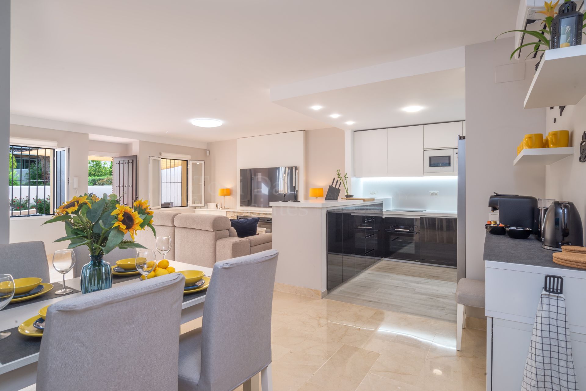 Town House in Xarblanca, Marbella
