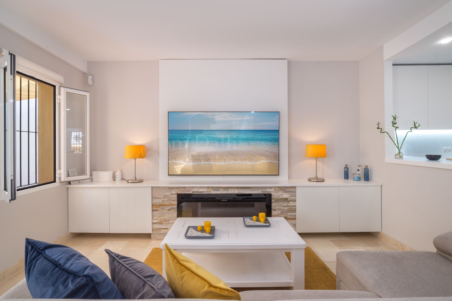 Town House in Xarblanca, Marbella