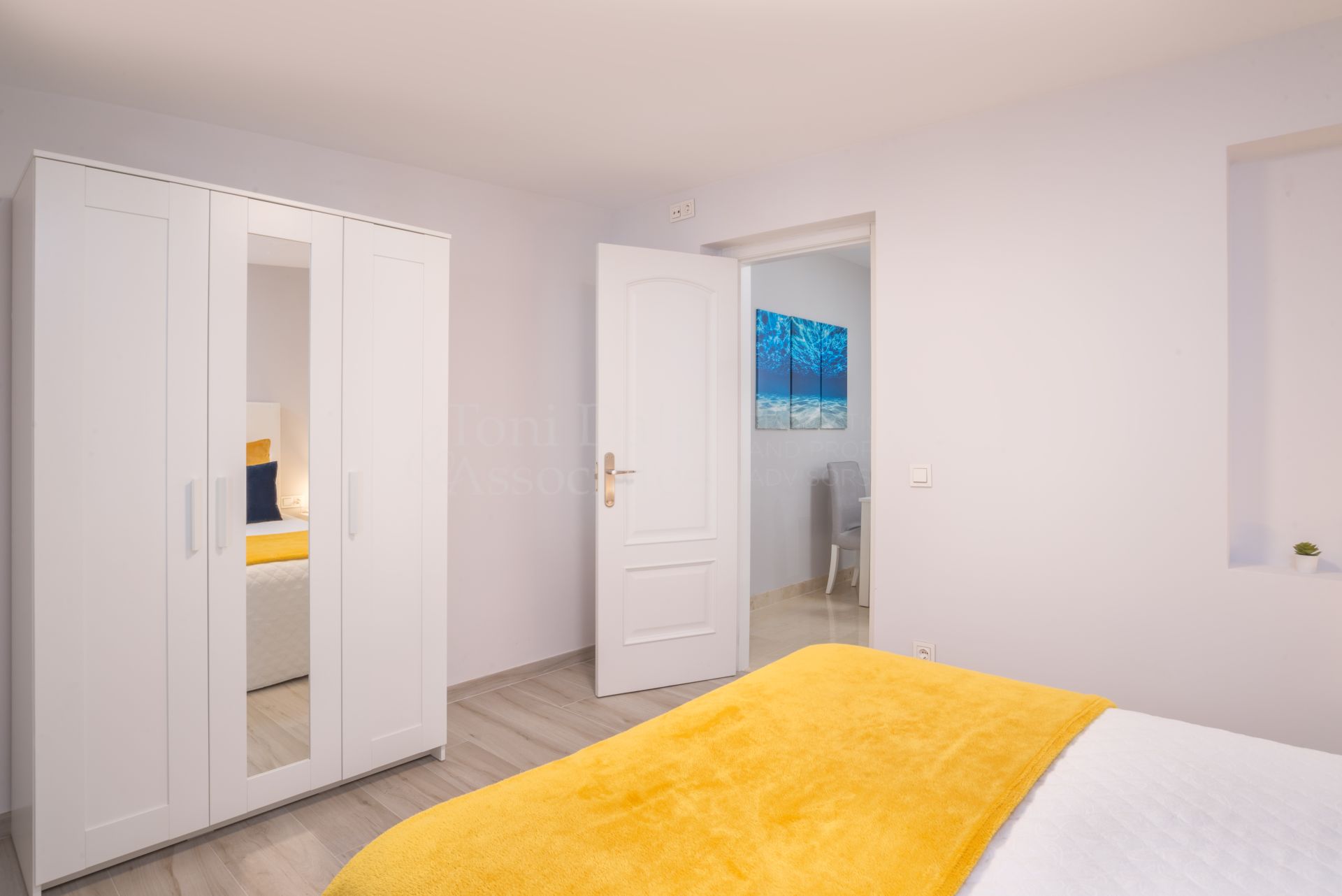 Town House in Xarblanca, Marbella