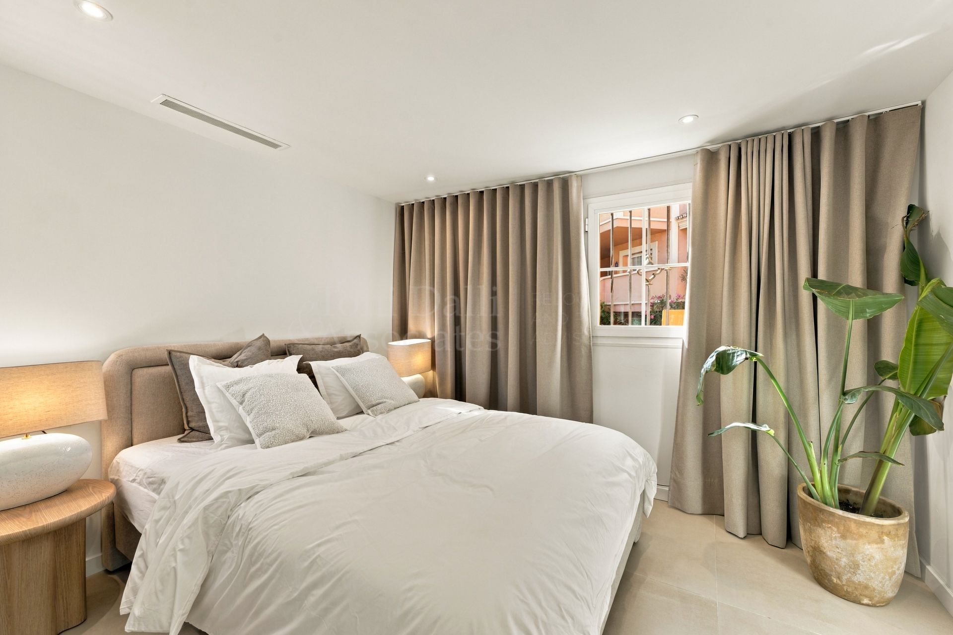 Duplex Penthouse in Andalucia Alta, Marbella