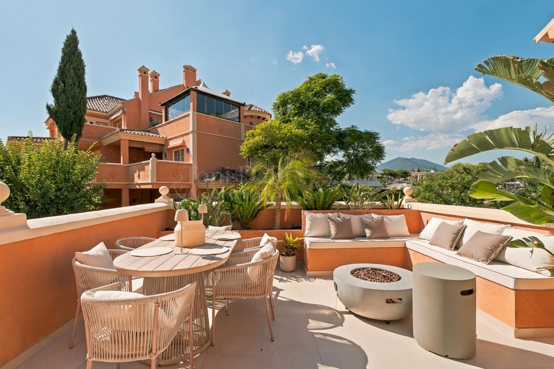 Duplex Penthouse in Andalucia Alta, Marbella