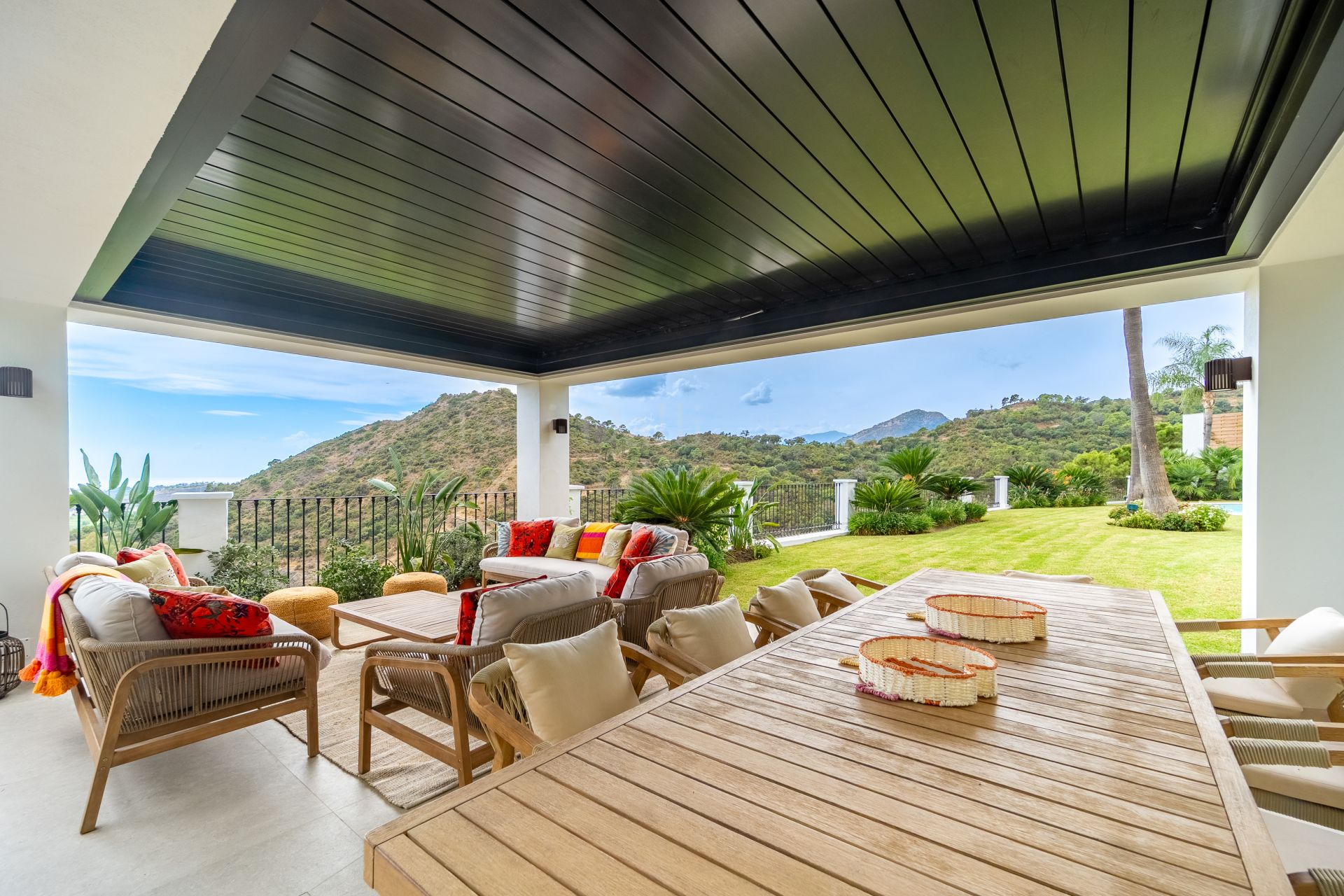 Villa in Los Arqueros, Benahavis