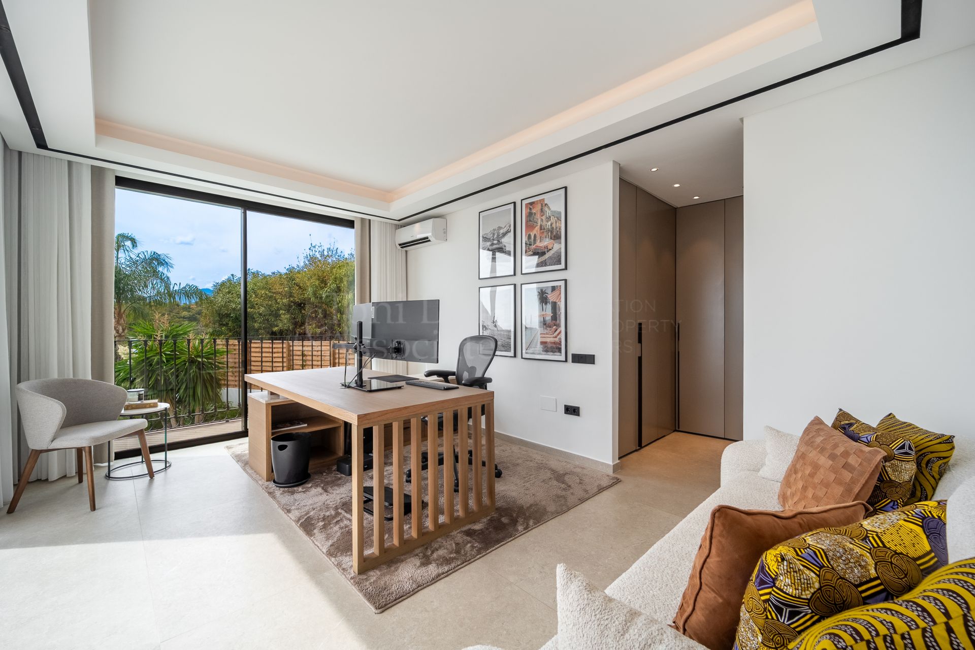 Villa in Los Arqueros, Benahavis