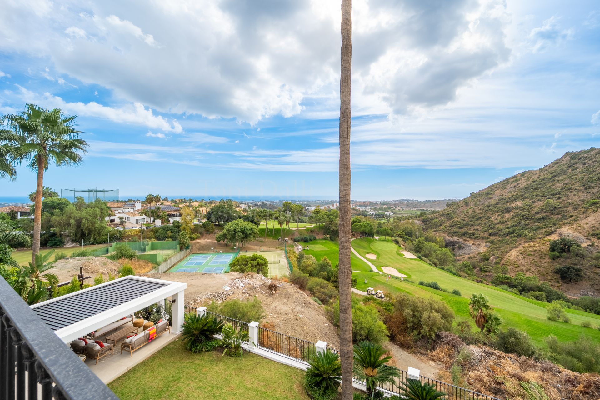 Villa in Los Arqueros, Benahavis