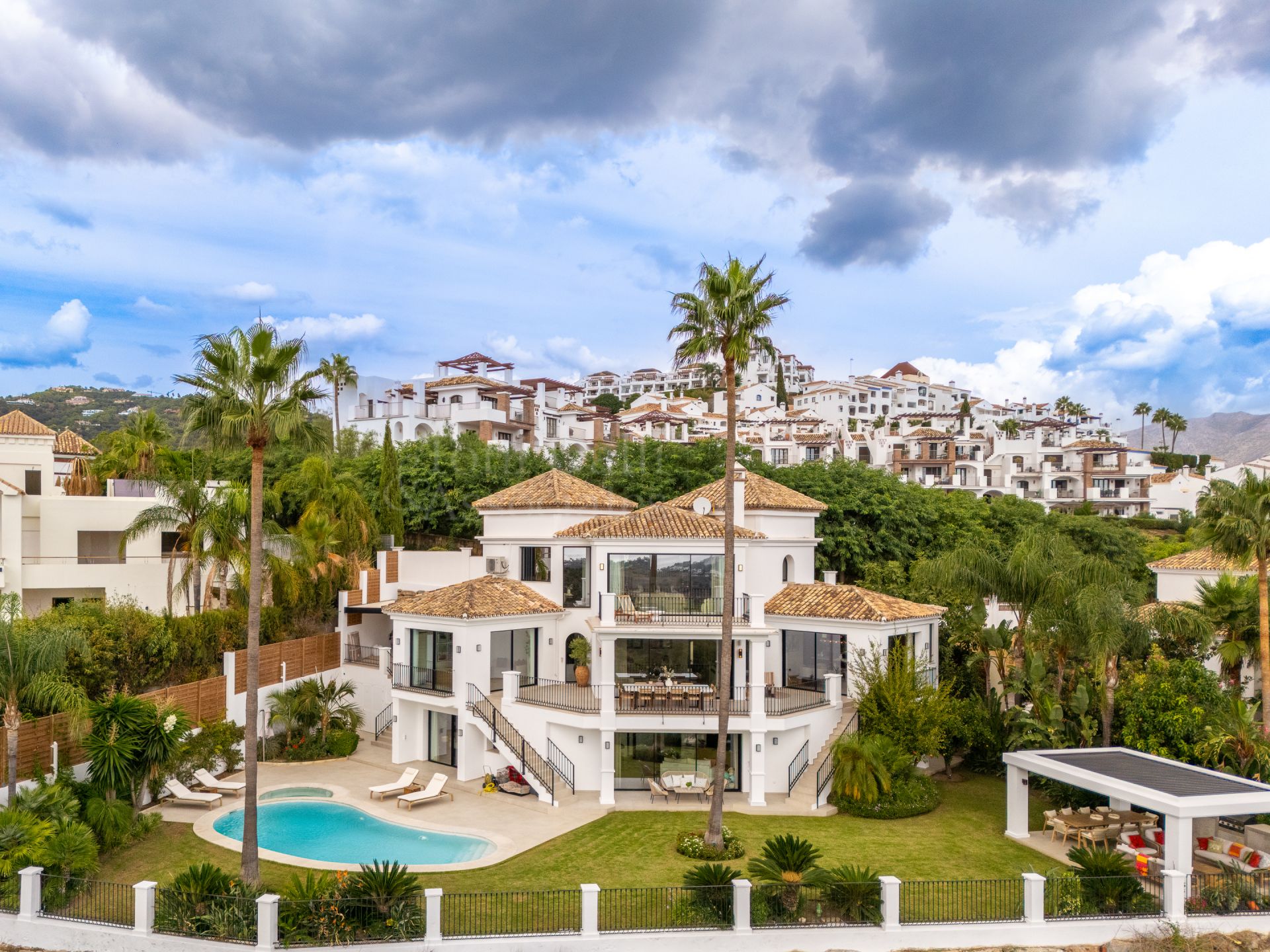 Villa in Los Arqueros, Benahavis
