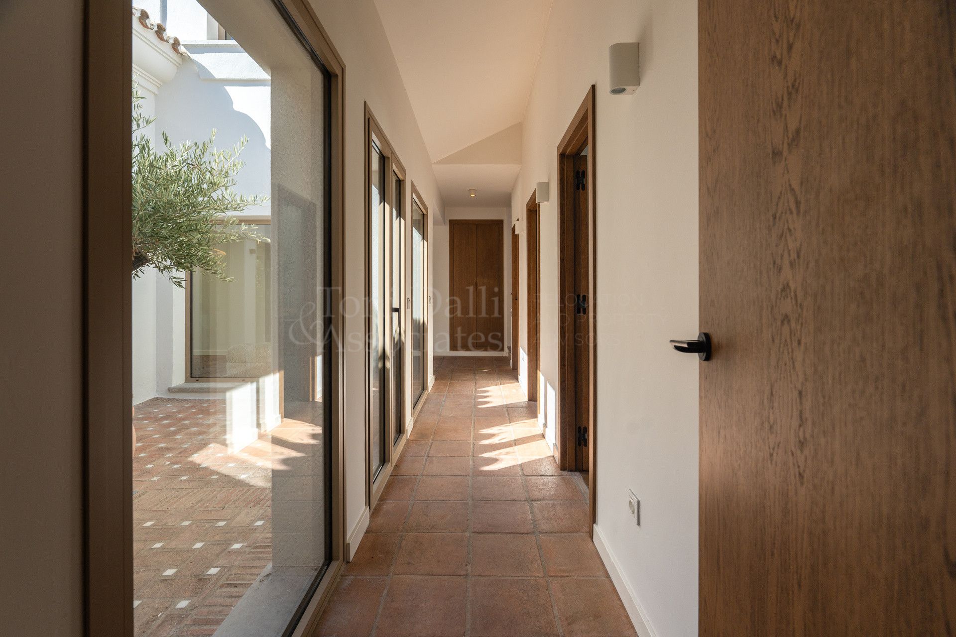 Villa in El Rosario, Marbella