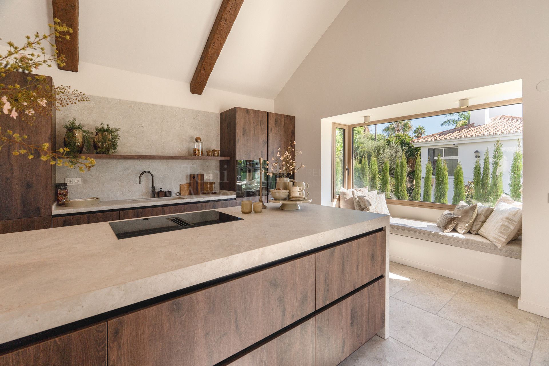 Villa in El Rosario, Marbella
