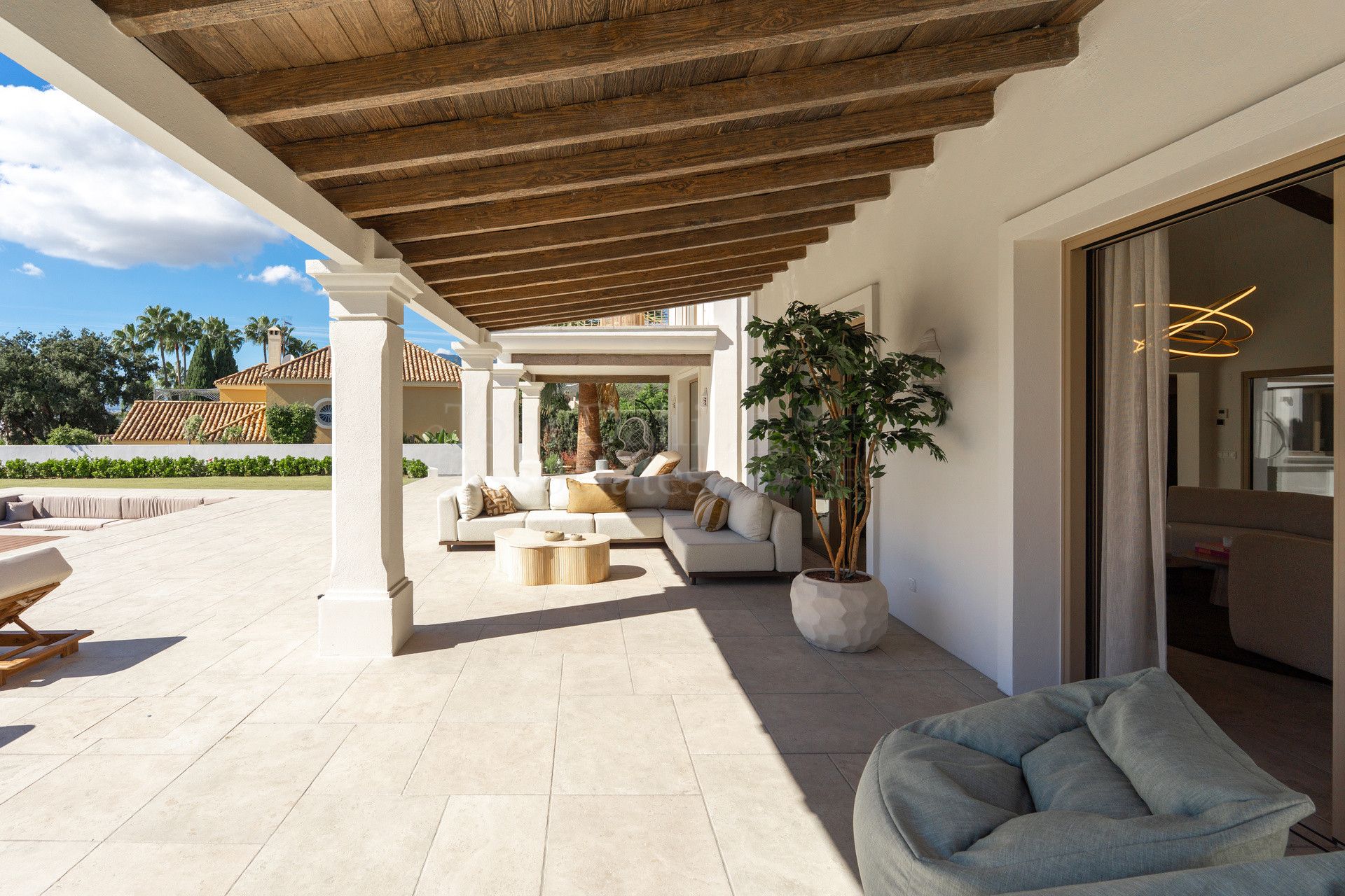 Villa in El Rosario, Marbella