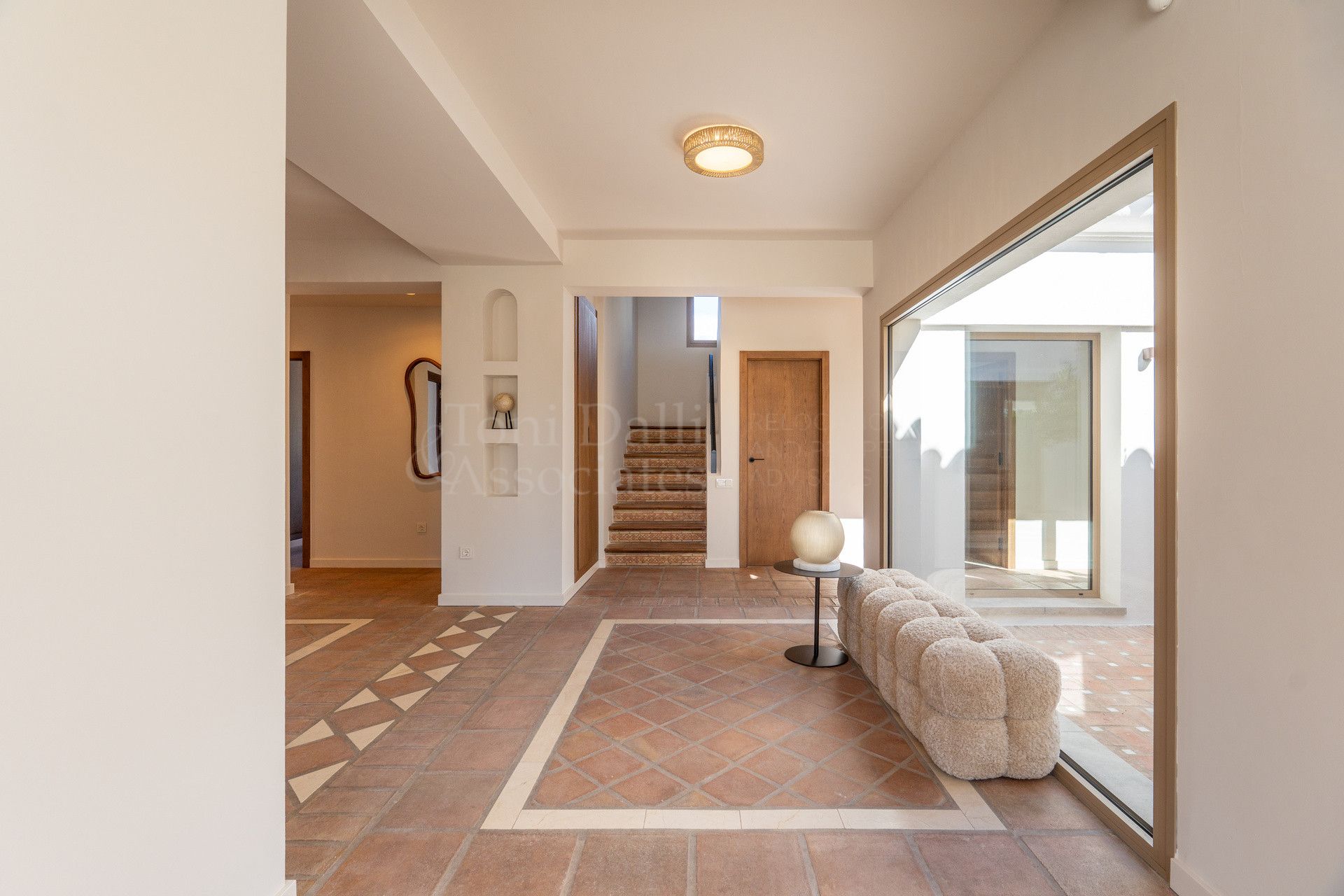 Villa in El Rosario, Marbella