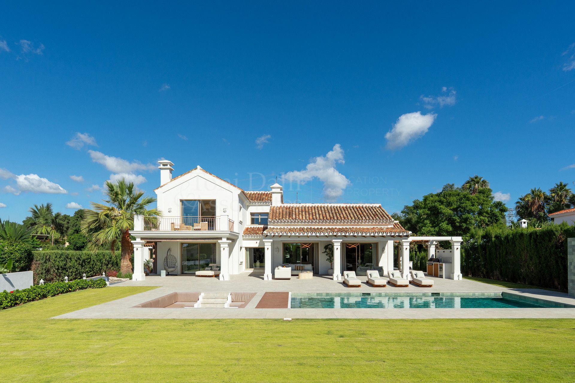 Villa in El Rosario, Marbella
