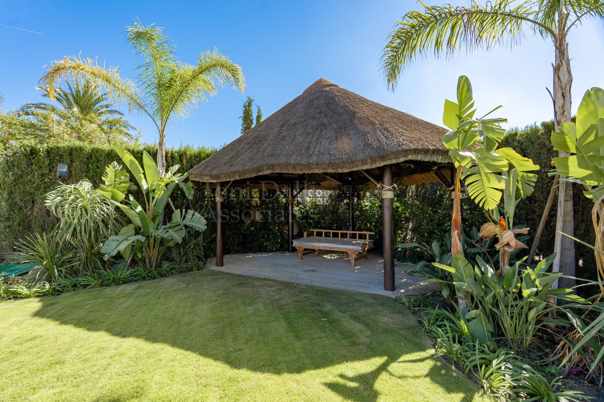 Villa in El Rosario, Marbella