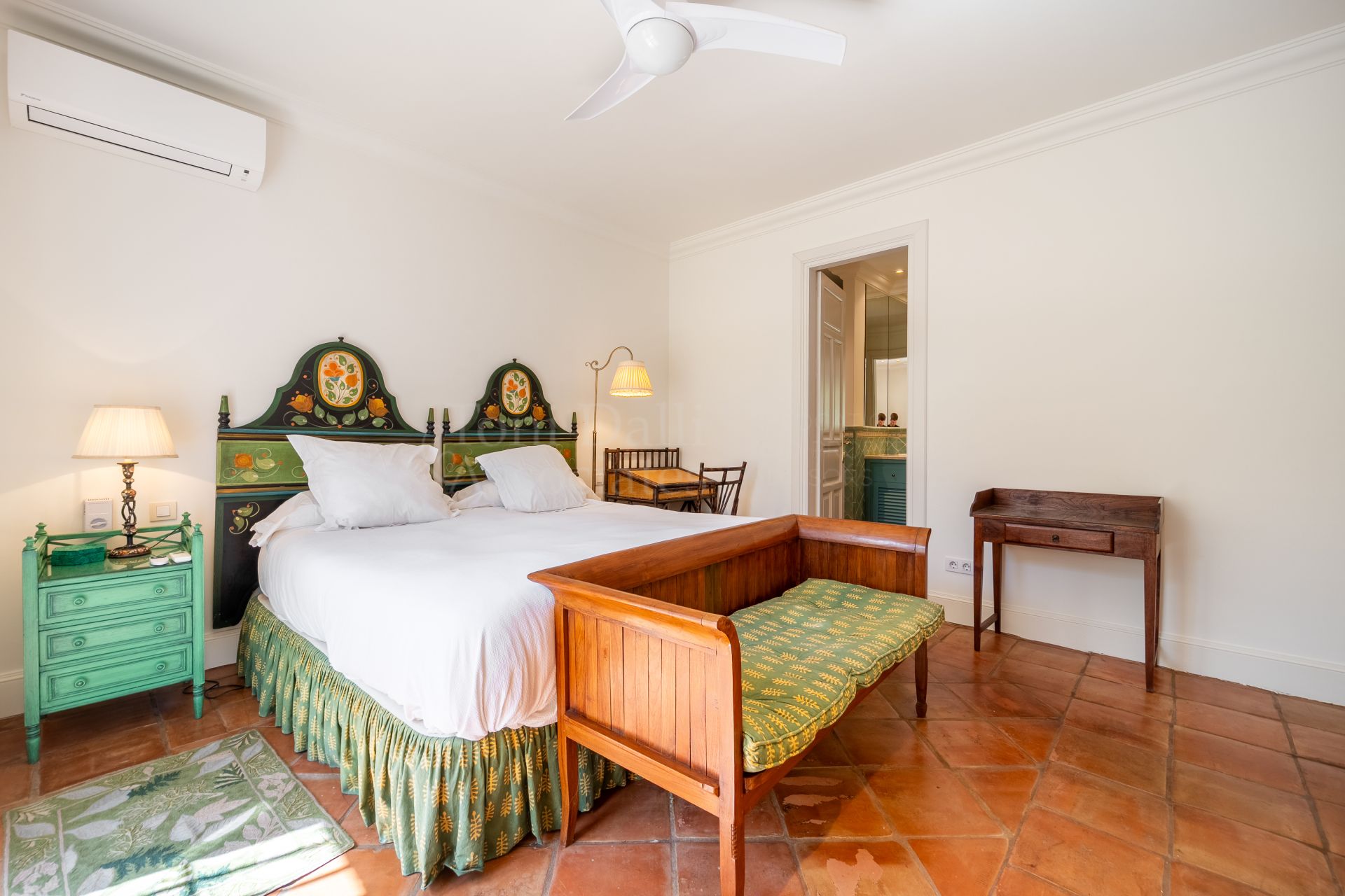 Villa in Benahavis Centro, Benahavis