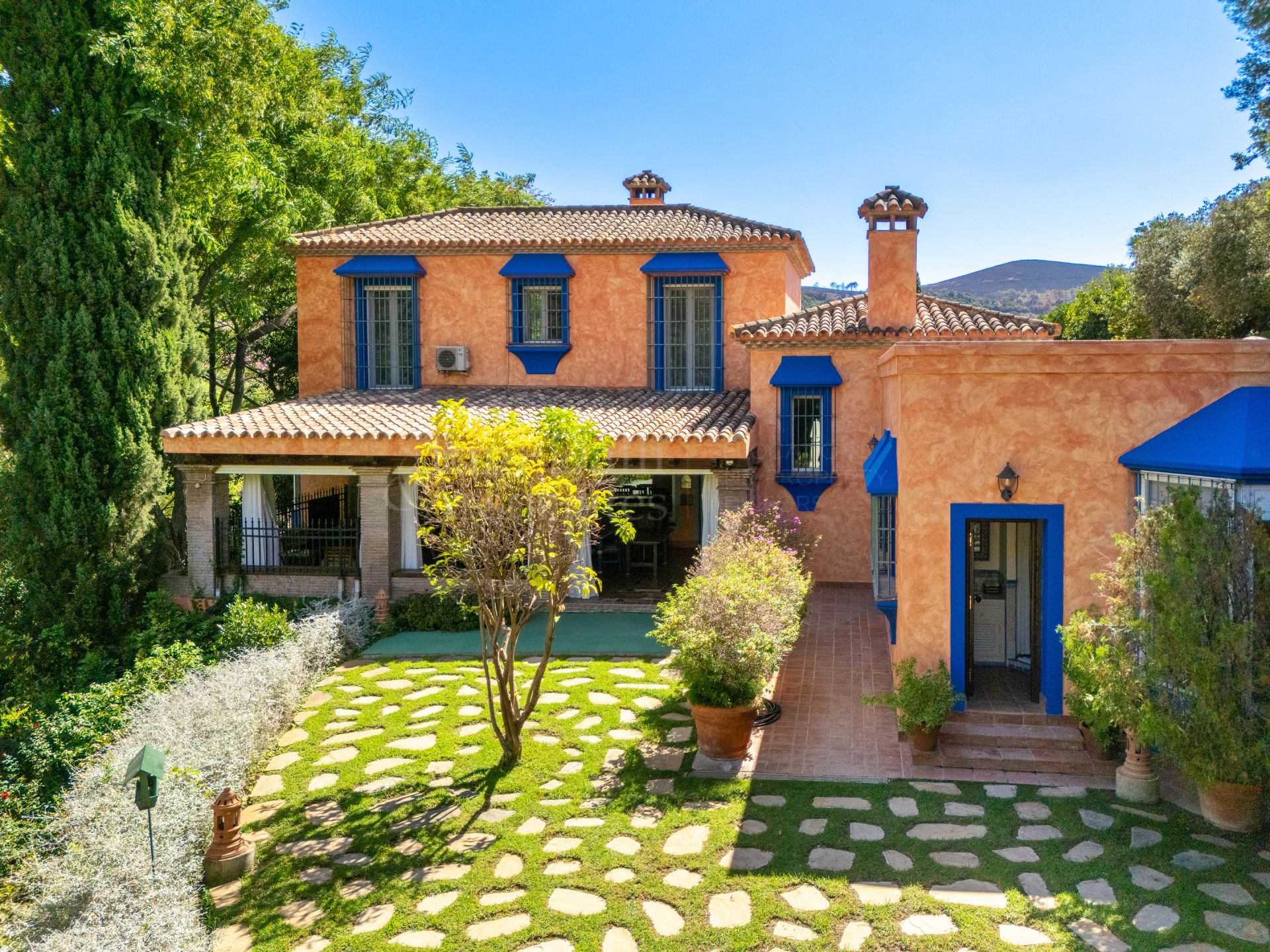 Villa in Benahavis Centro, Benahavis