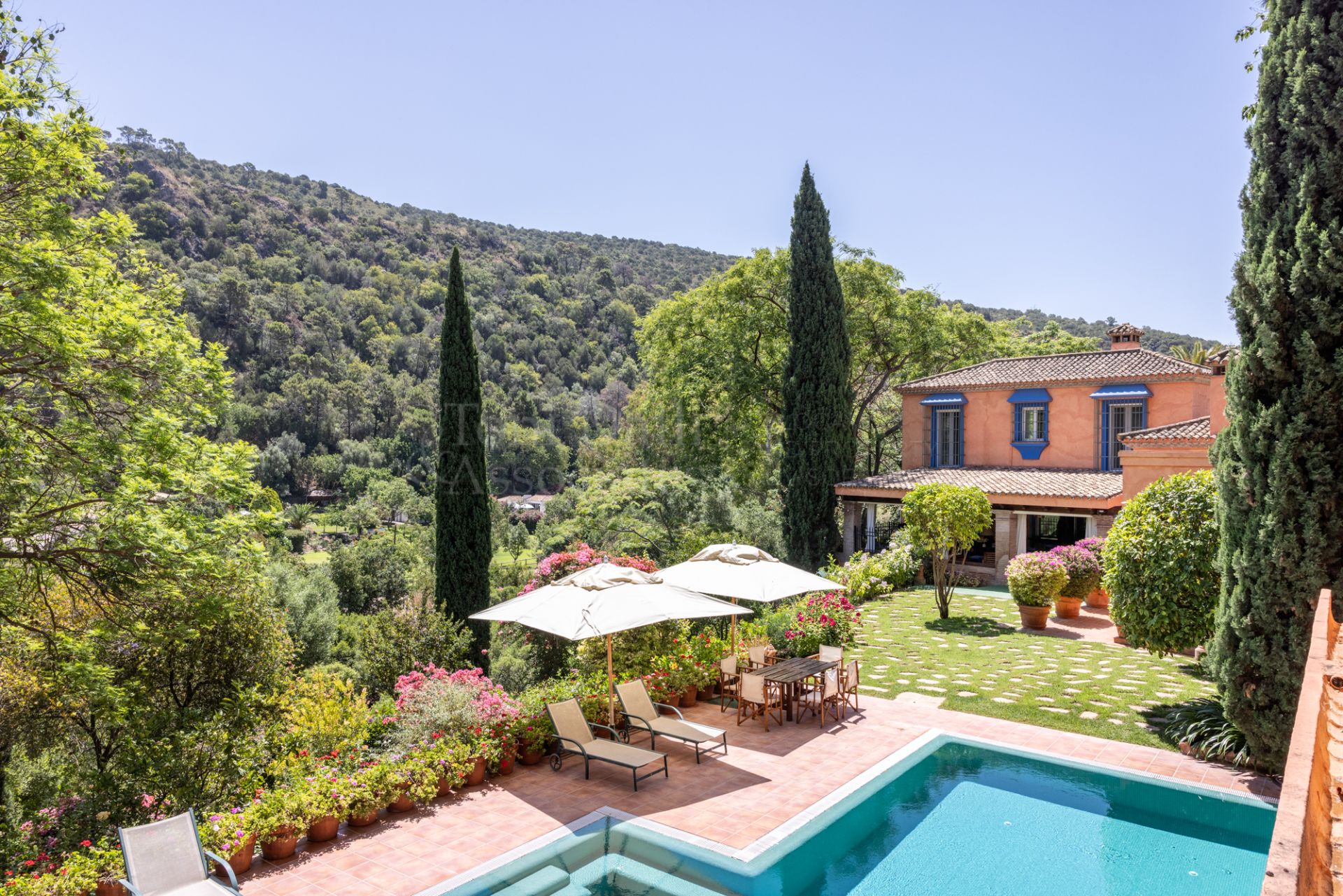 Villa in Benahavis Centro, Benahavis
