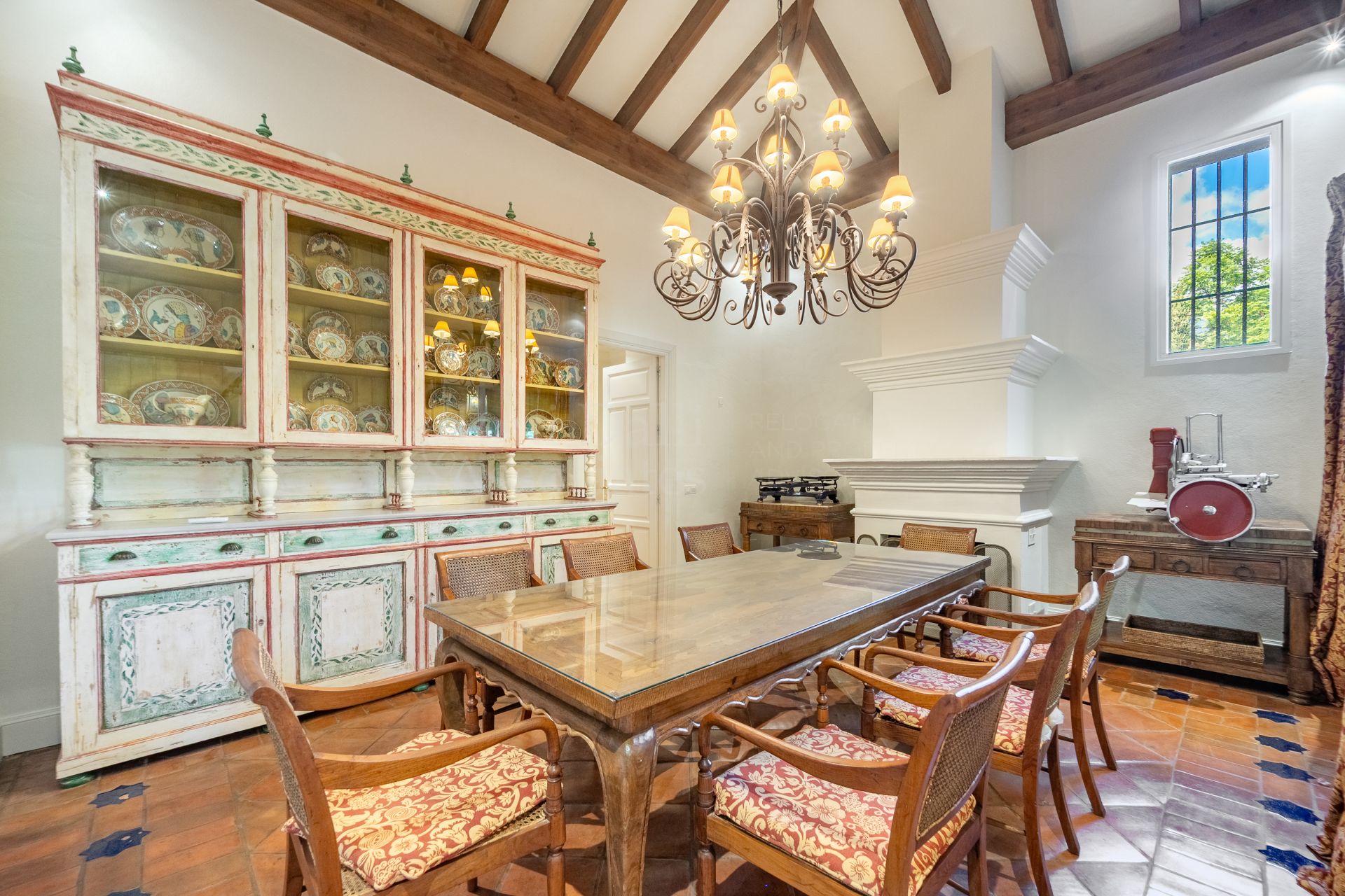 Villa in Benahavis Centro, Benahavis