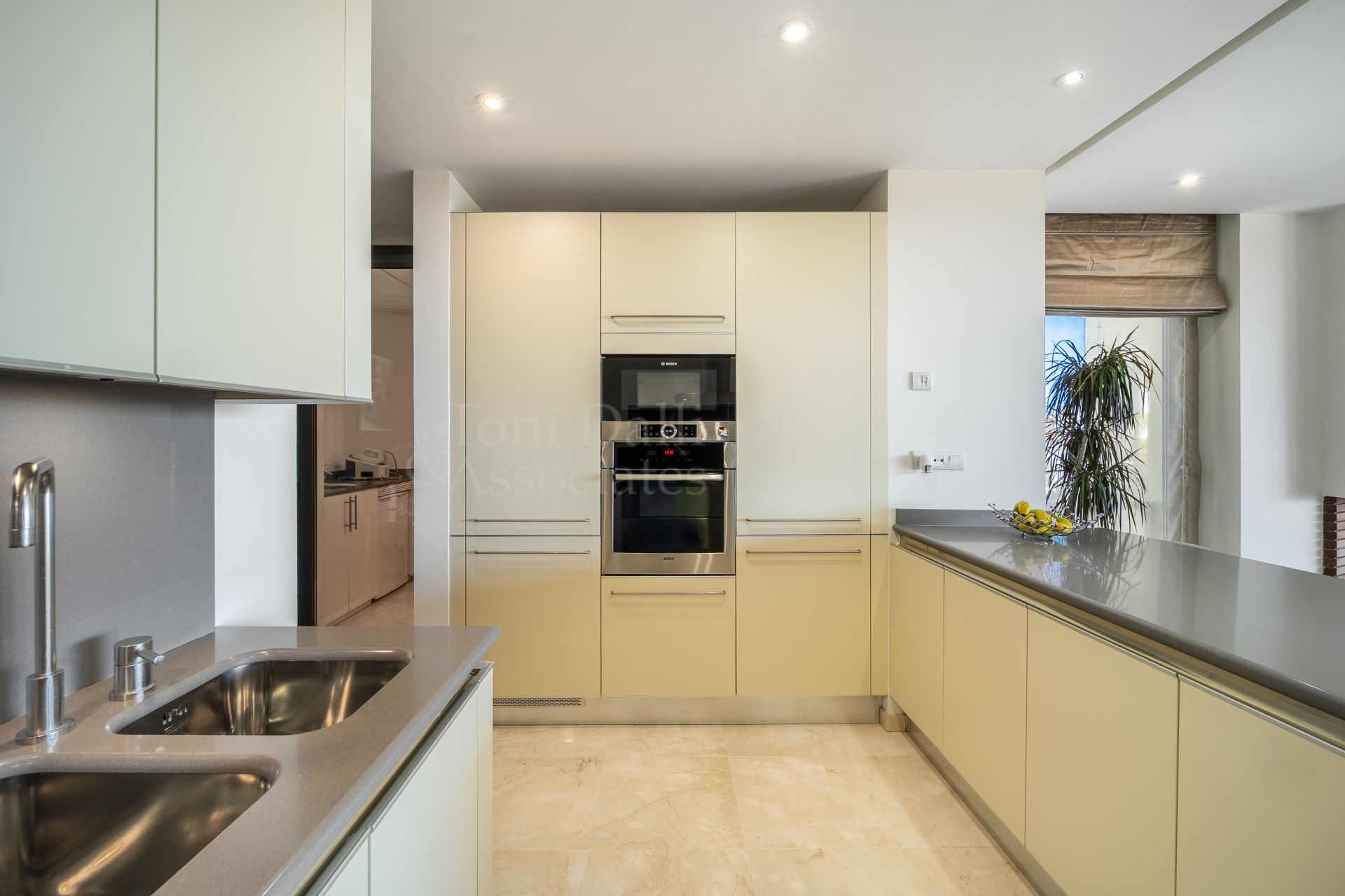 Apartment in Imara, Marbella