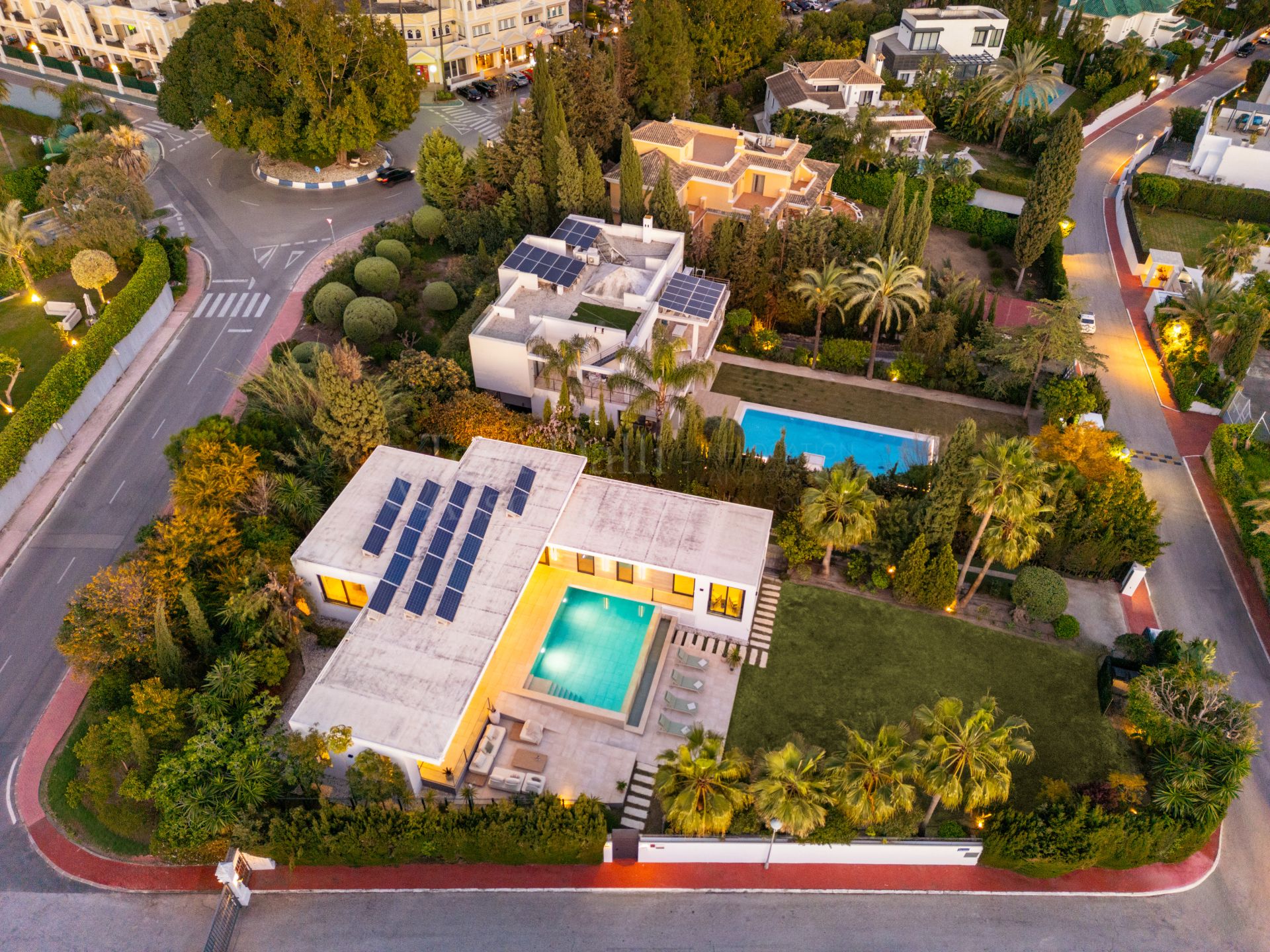 Villa in Parcelas del Golf, Marbella