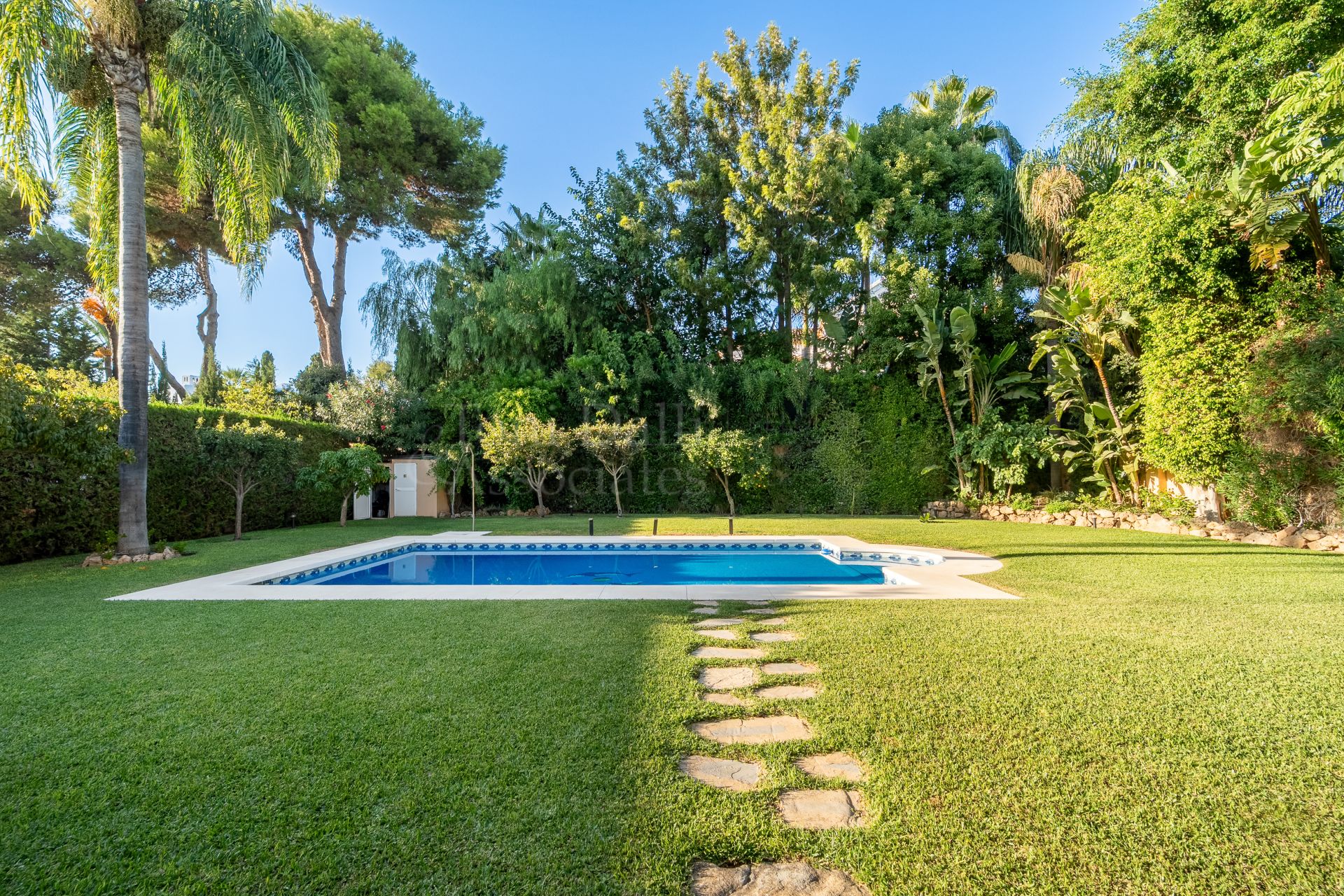 Villa in Atalaya de Rio Verde, Marbella