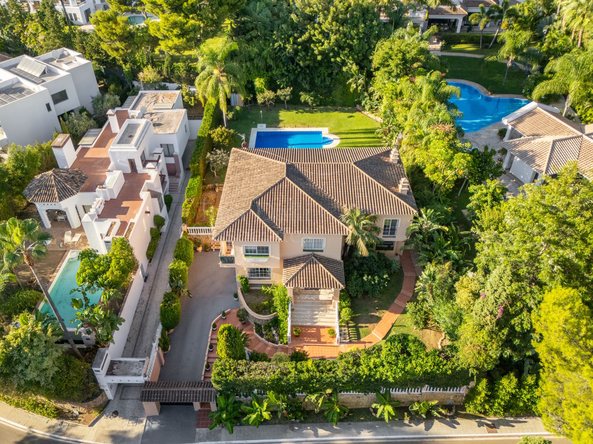 Villa in Atalaya de Rio Verde, Marbella