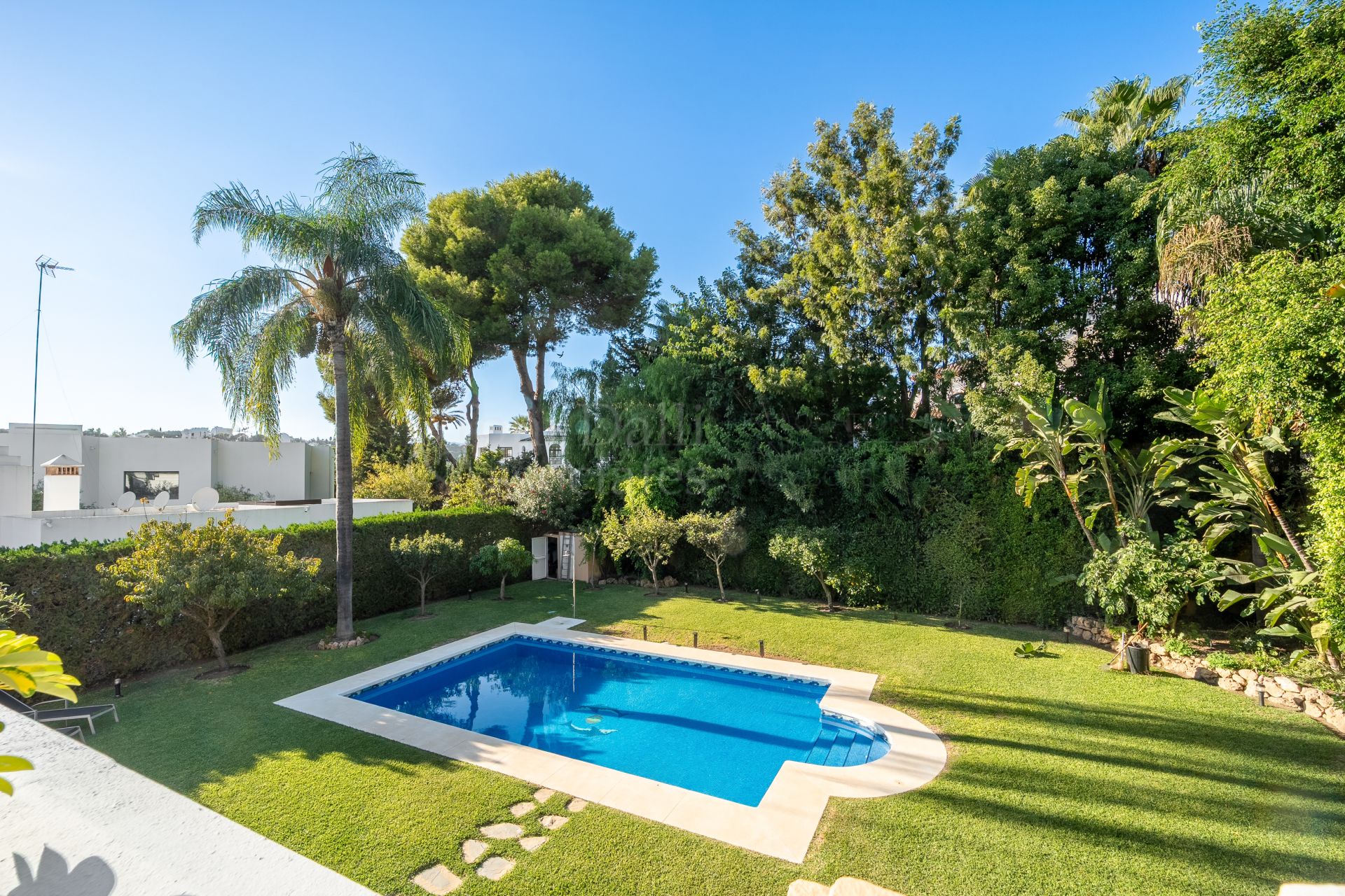 Villa in Atalaya de Rio Verde, Marbella