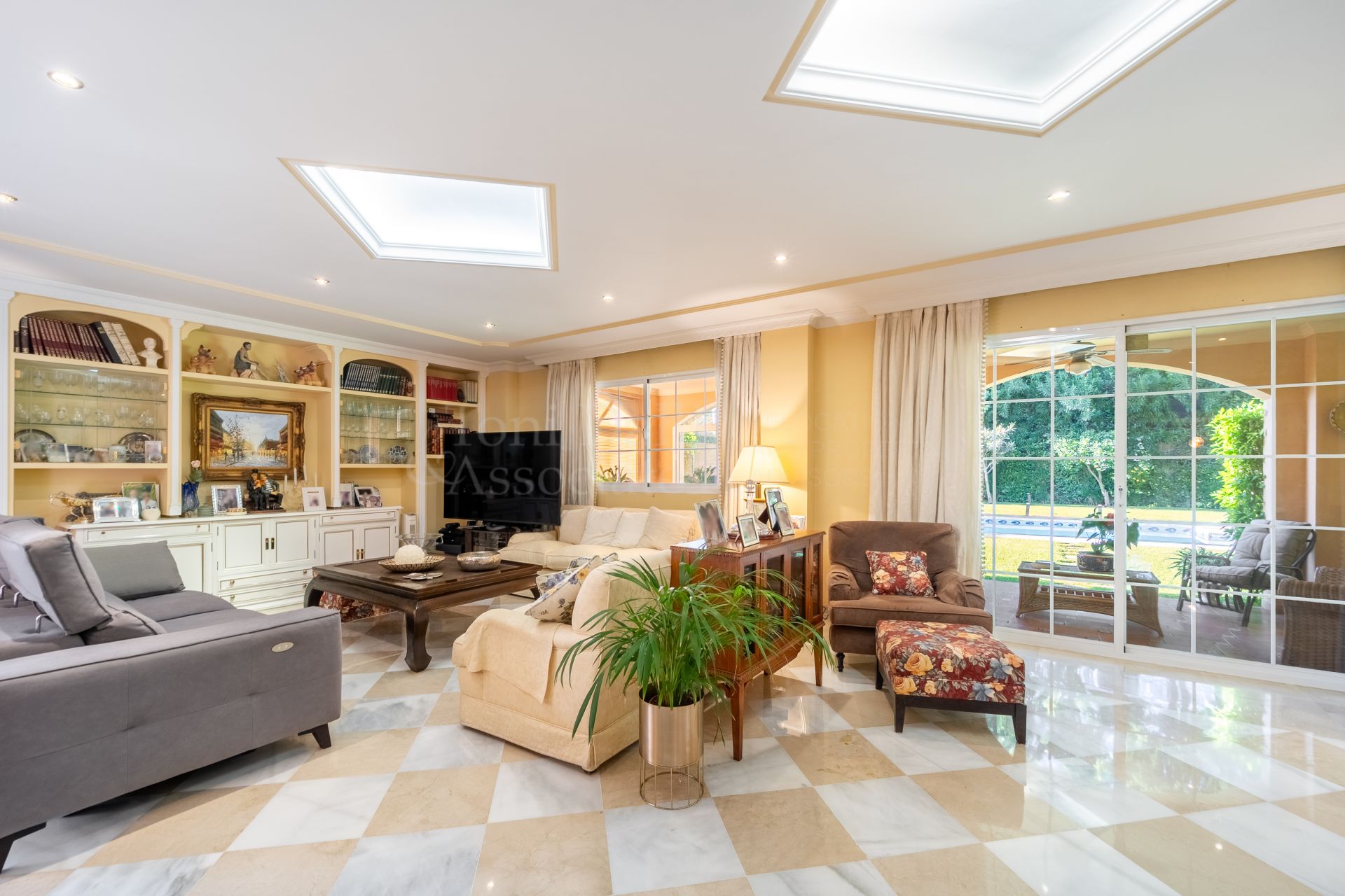 Villa in Atalaya de Rio Verde, Marbella