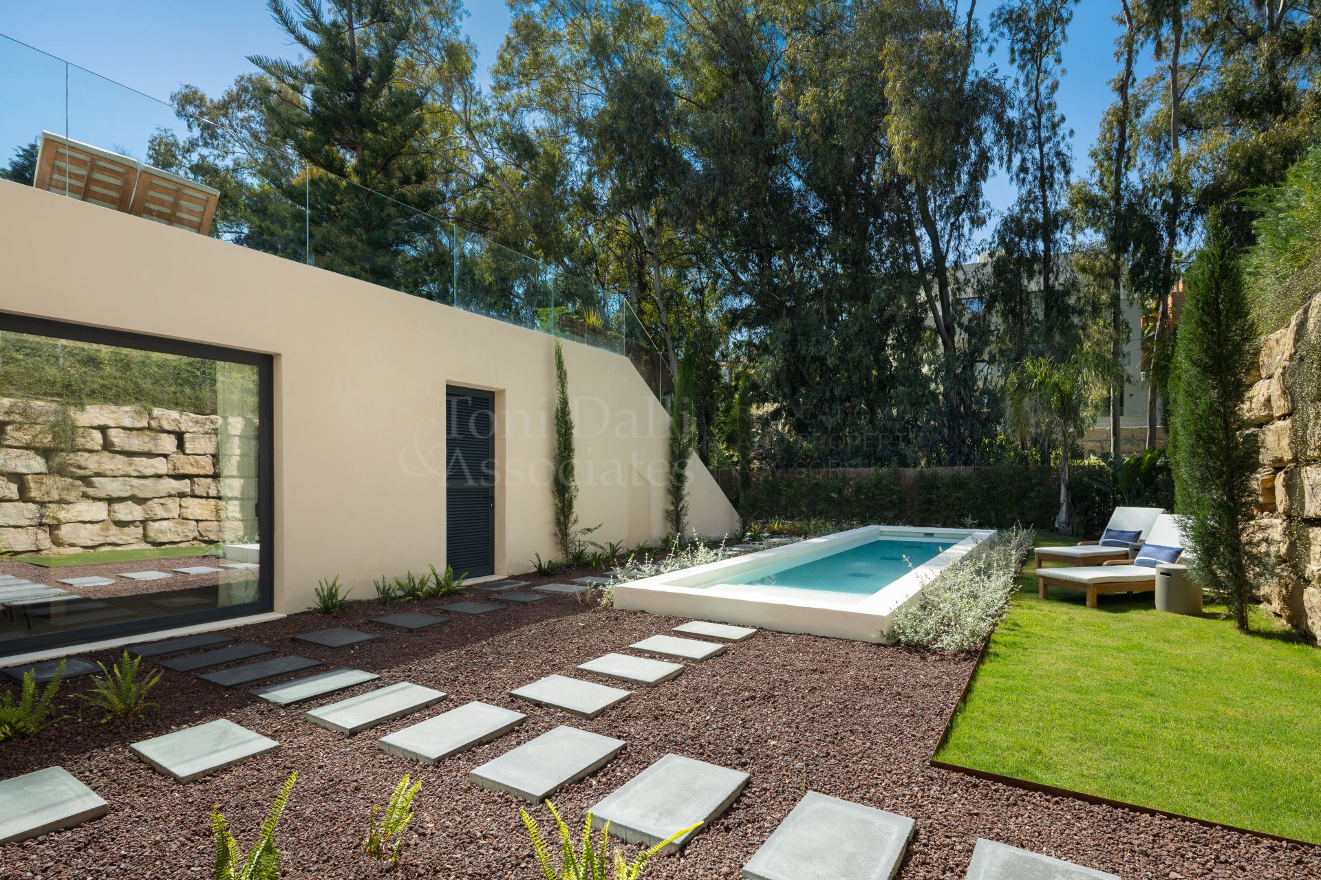 Villa in La Cerquilla, Marbella