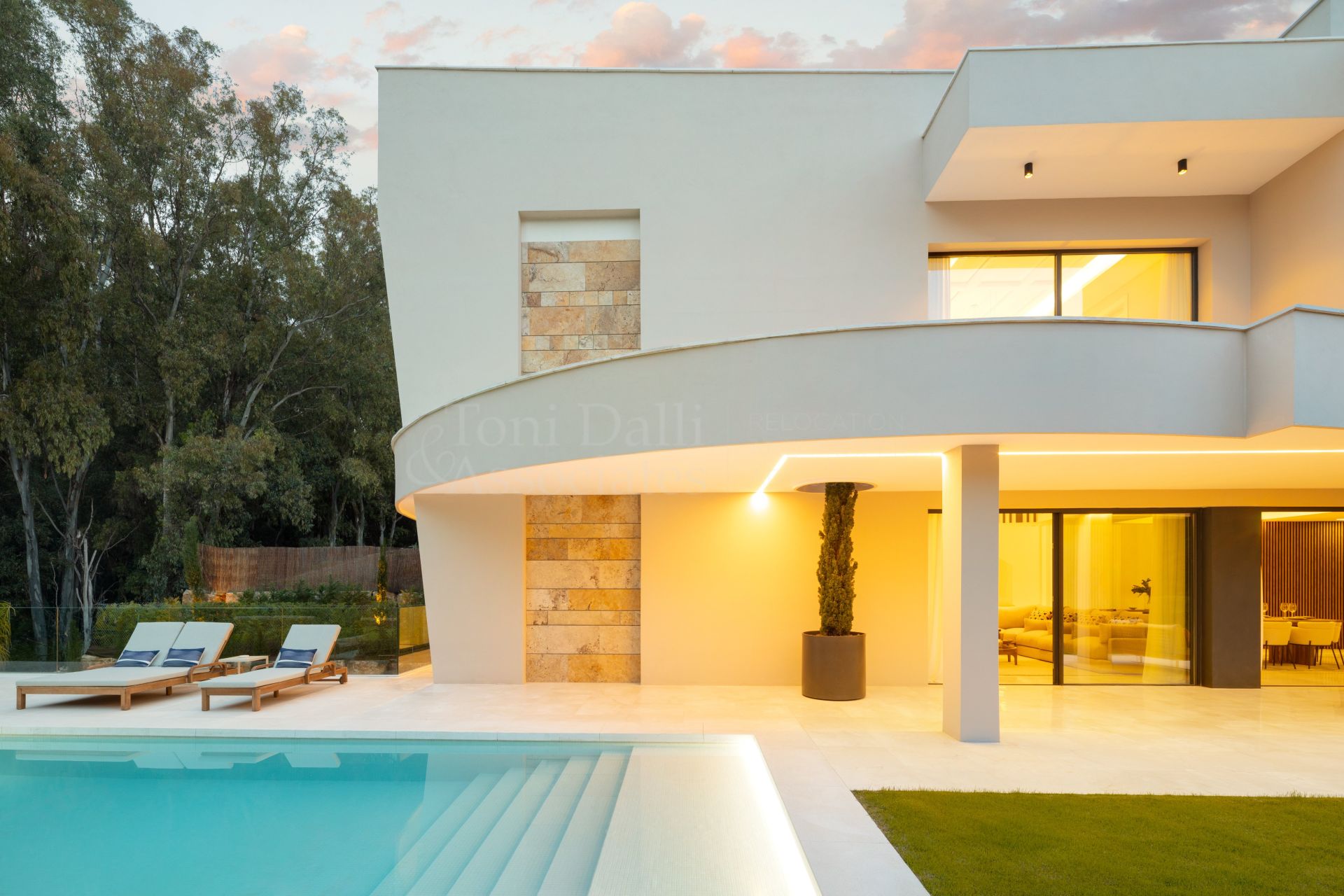Villa in La Cerquilla, Marbella