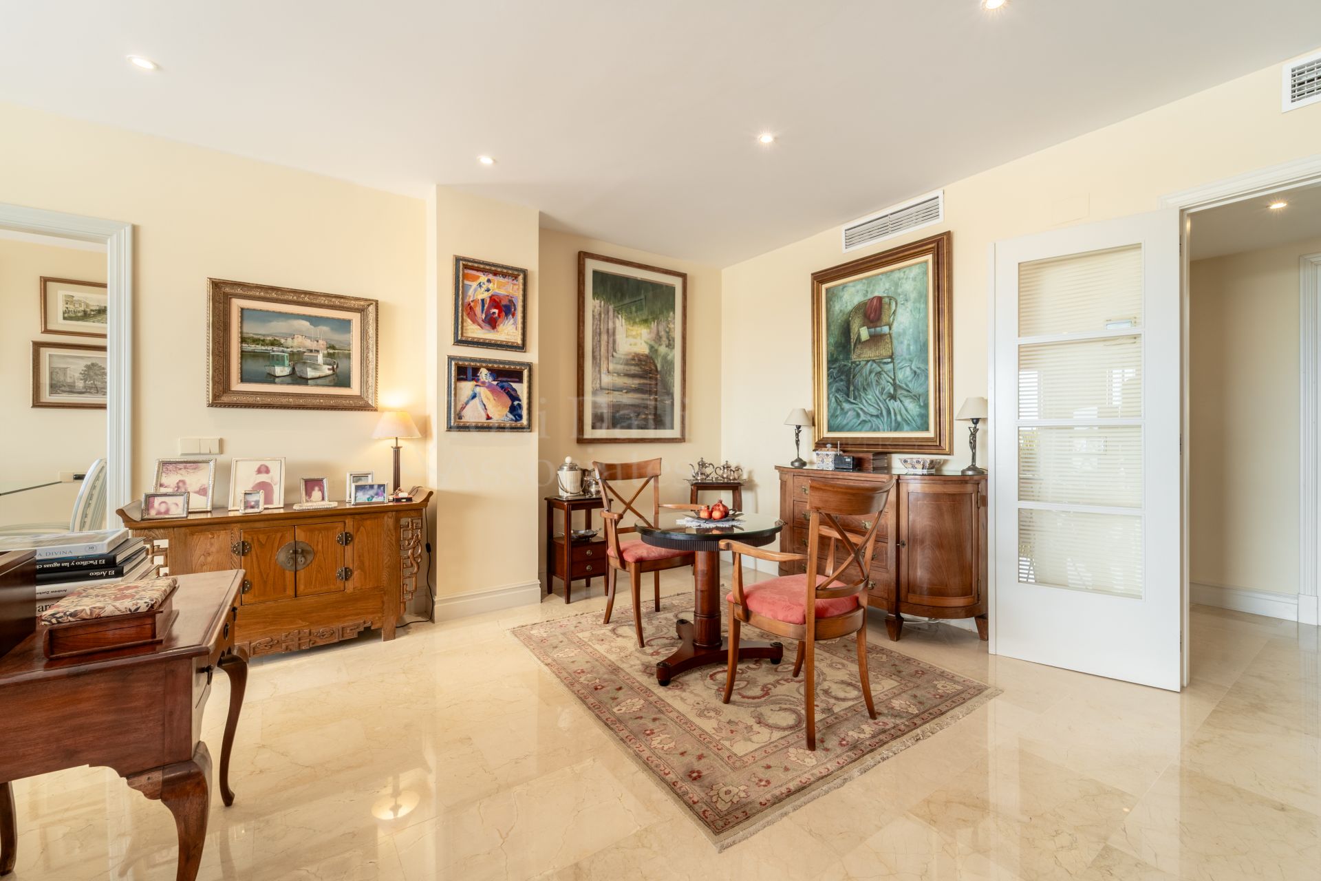 Penthouse in Las Cañas Beach, Marbella