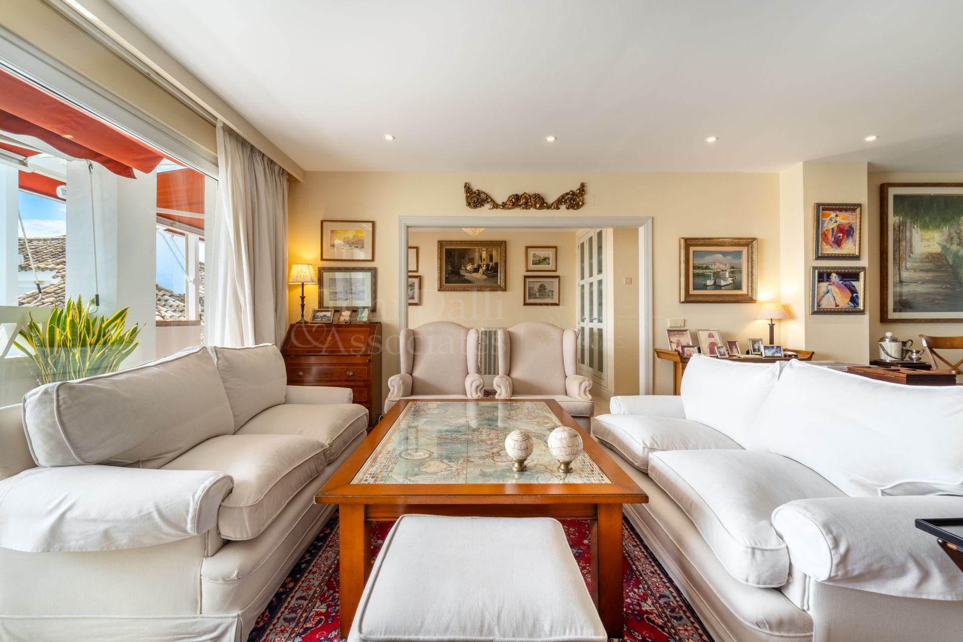 Penthouse in Las Cañas Beach, Marbella
