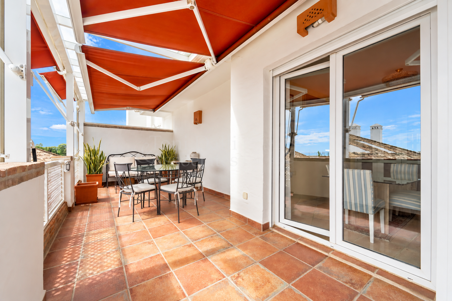 Penthouse in Las Cañas Beach, Marbella