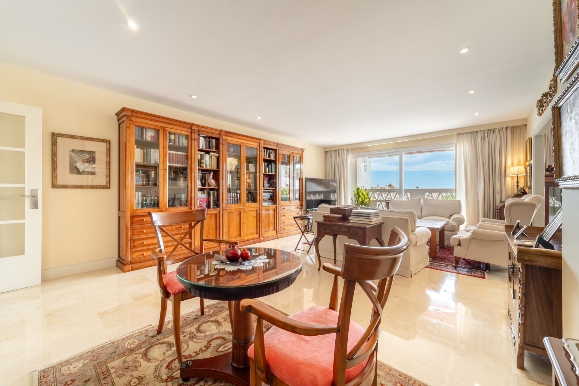 Penthouse in Las Cañas Beach, Marbella