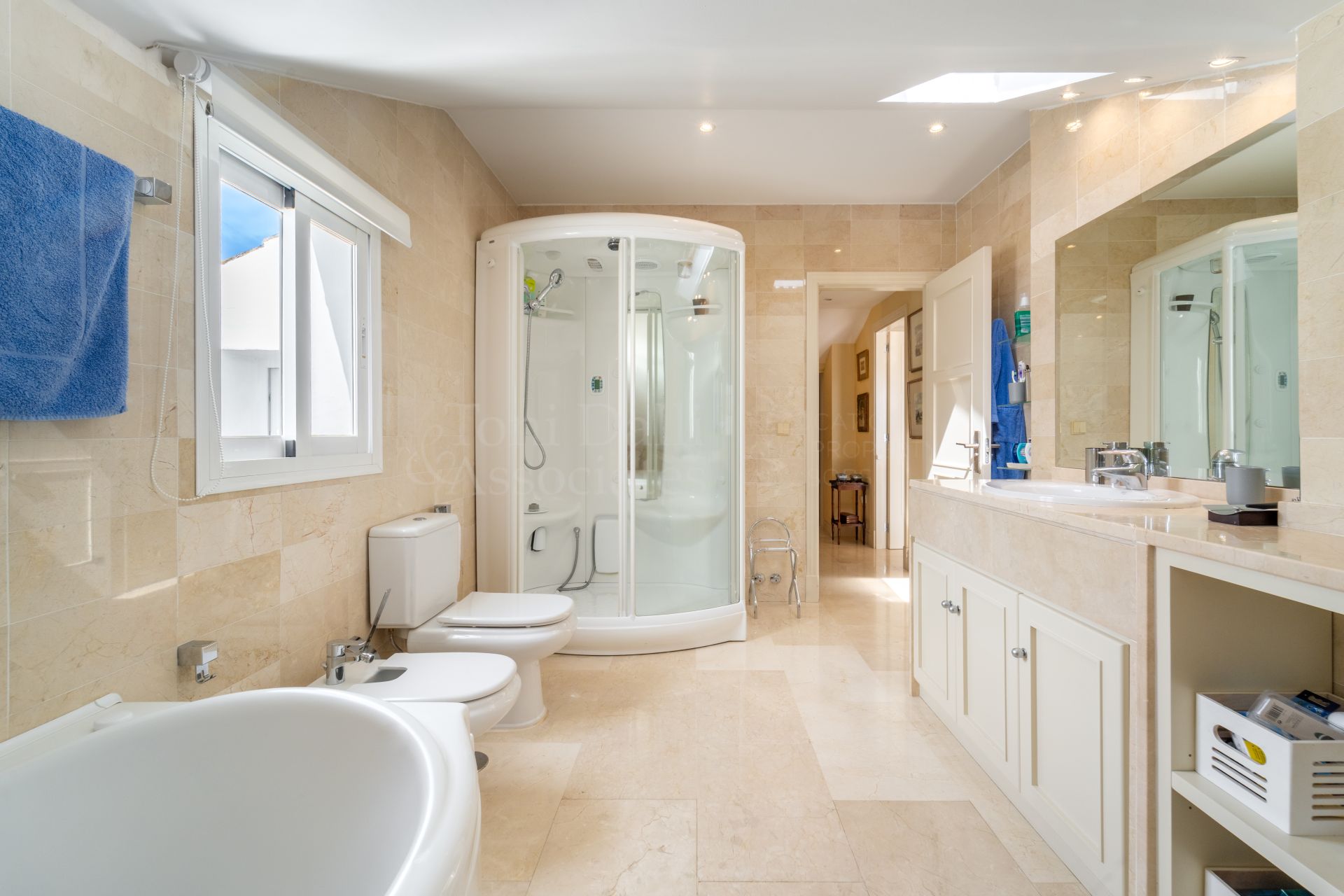 Penthouse in Las Cañas Beach, Marbella