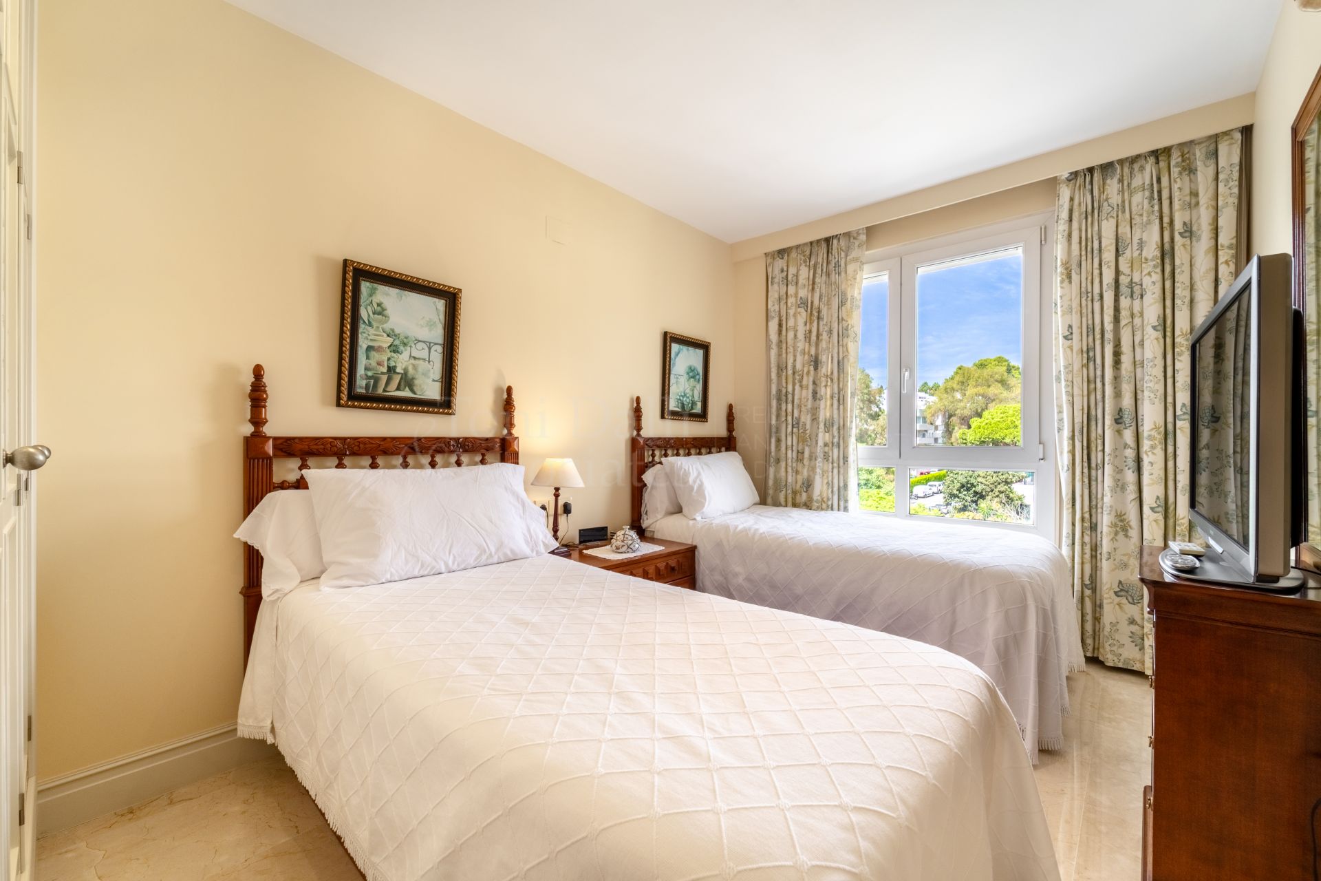 Penthouse in Las Cañas Beach, Marbella