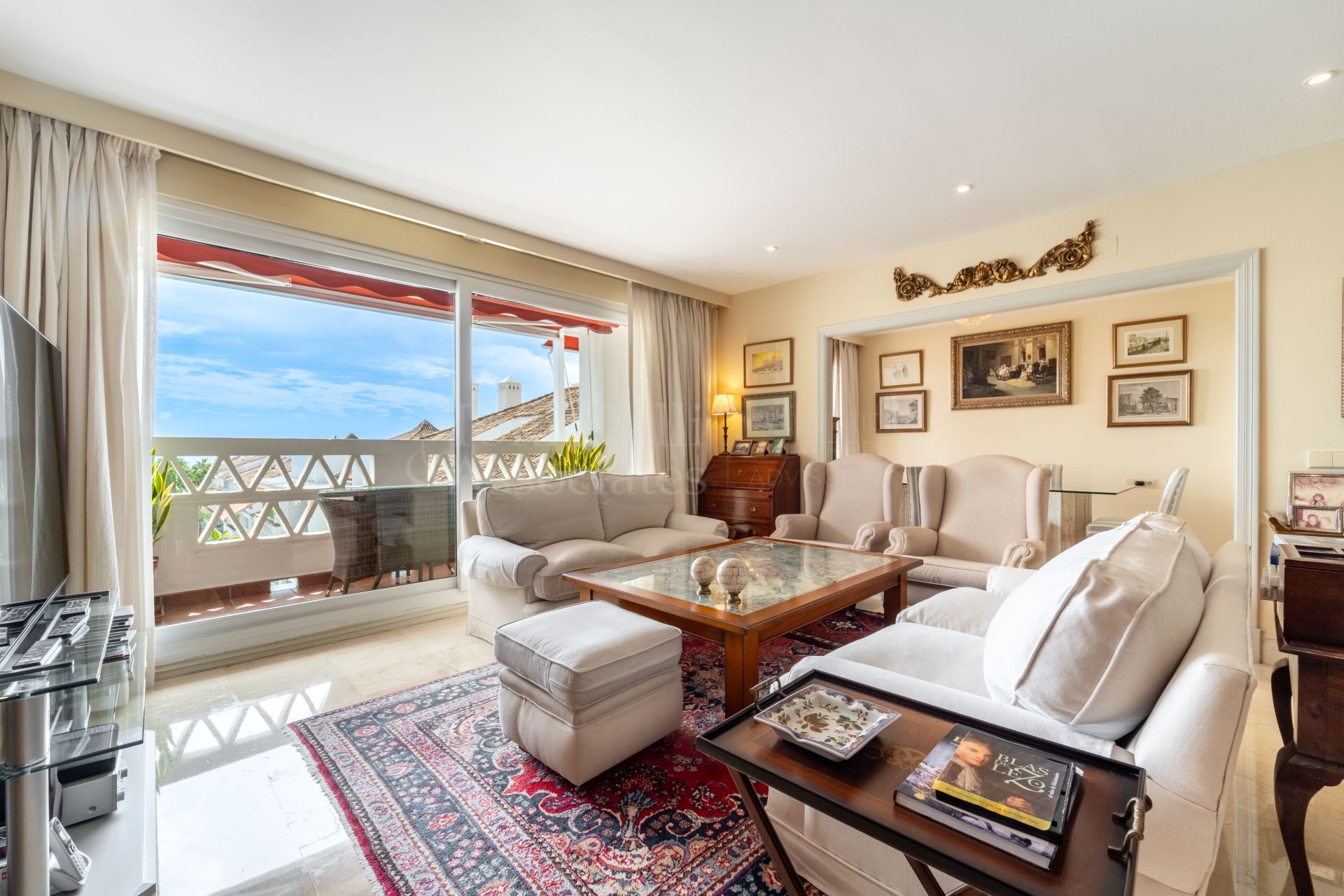 Penthouse in Las Cañas Beach, Marbella