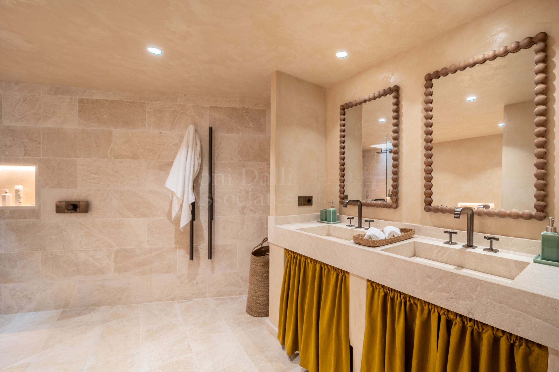 Town House in Lomas Pueblo, Marbella