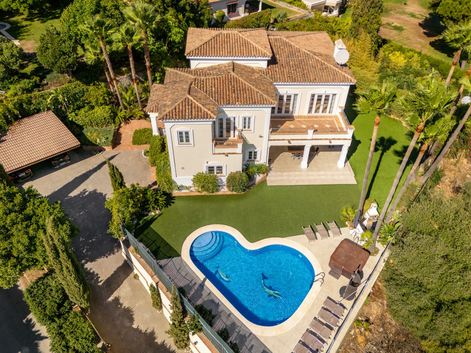 Villa in Nueva Atalaya, Estepona
