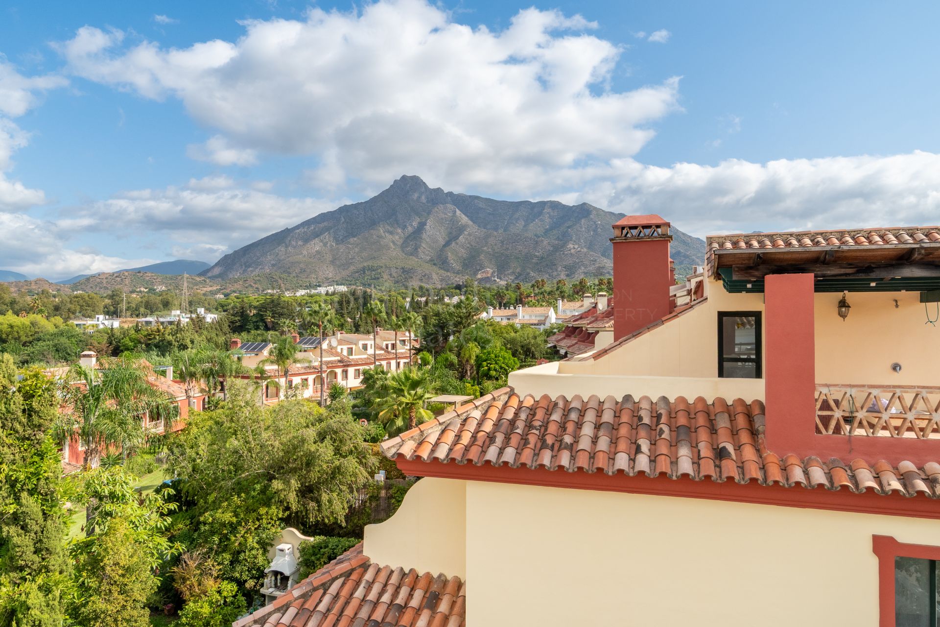 Town House in Arco Iris, Marbella